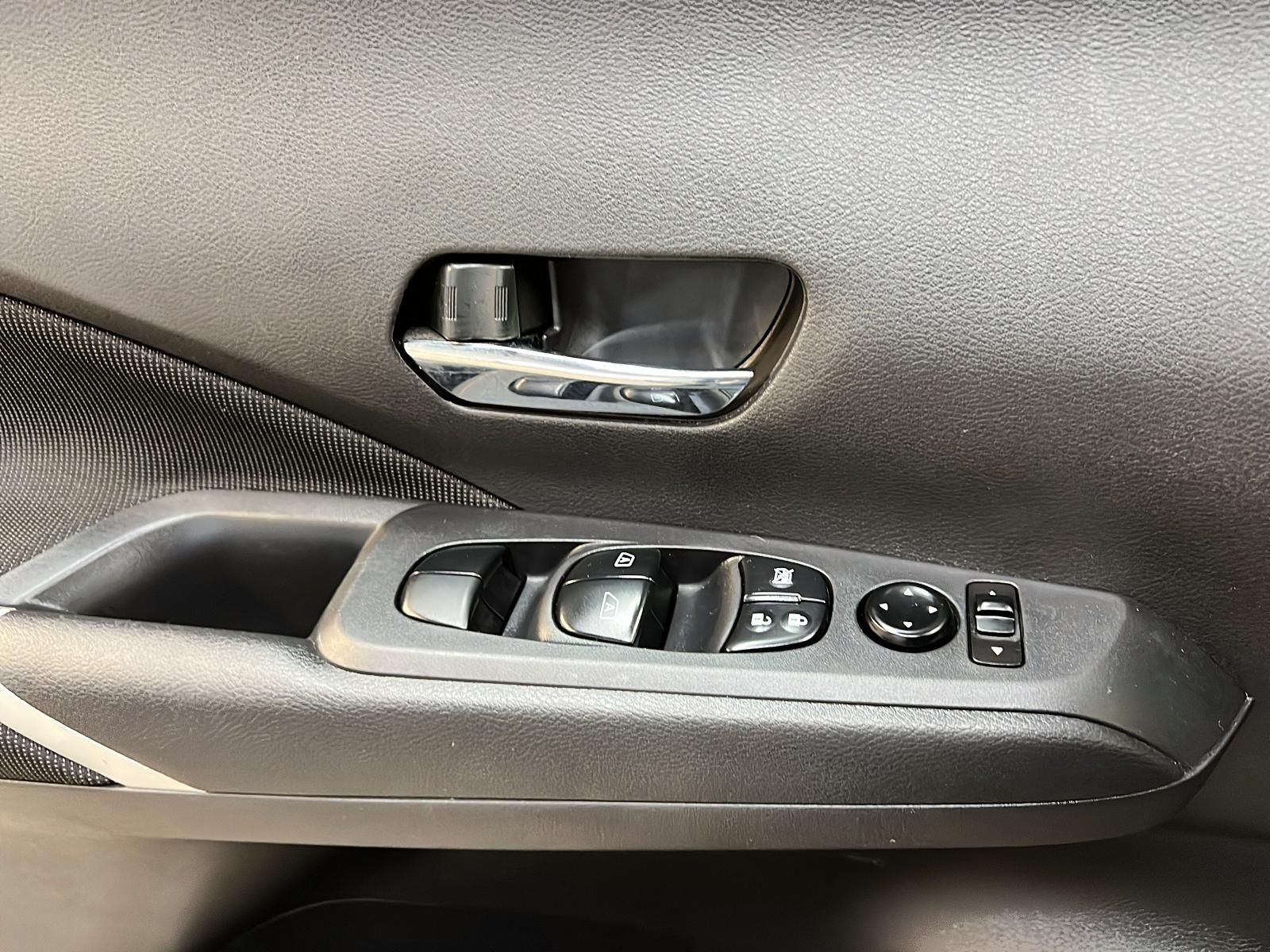 Nissan Kicks SV 2023 - image #21