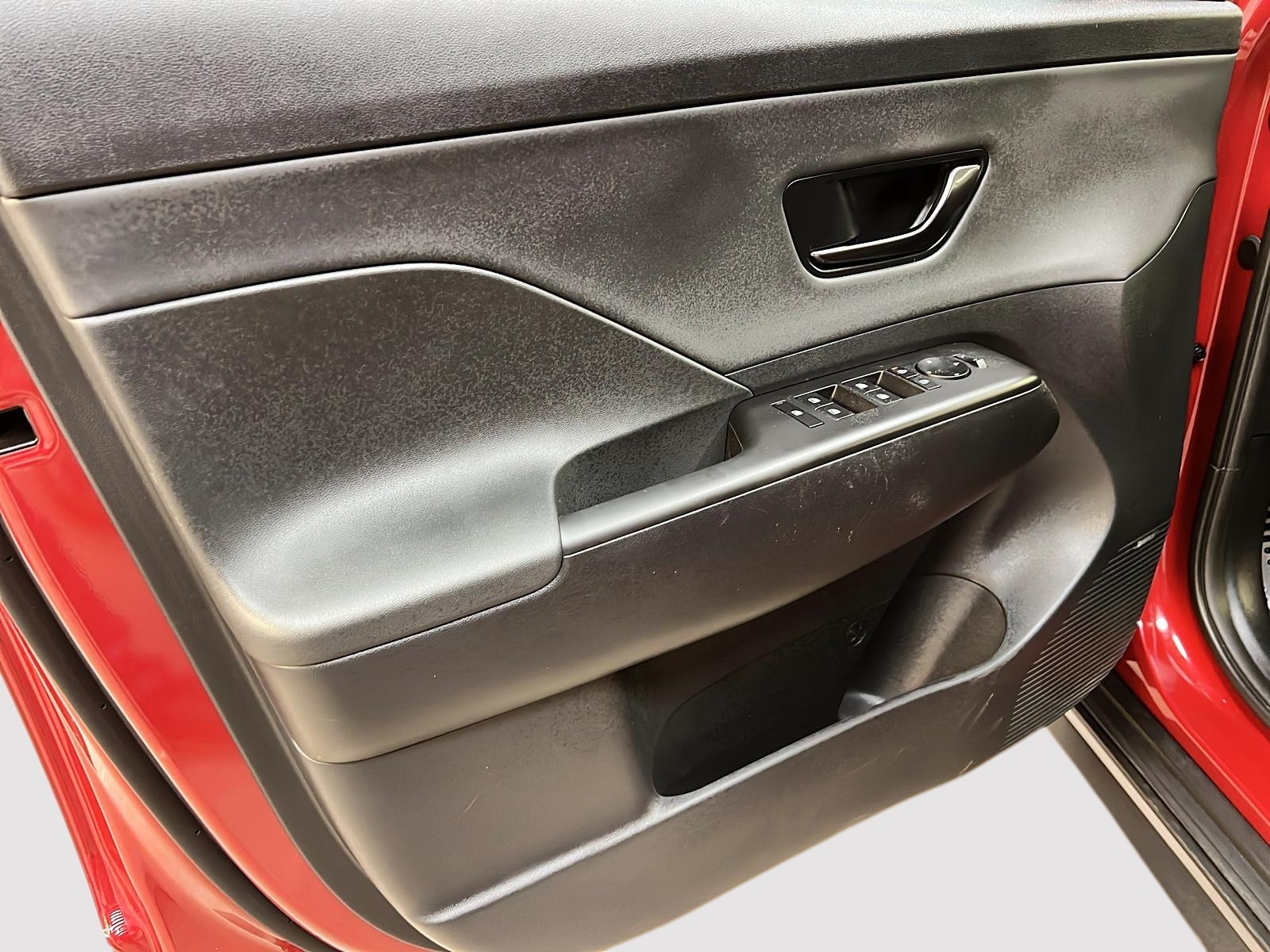 Hyundai Kona N-LINE ULTIMATE 1.6T TOIT NAV 4RM 2025 - image #25