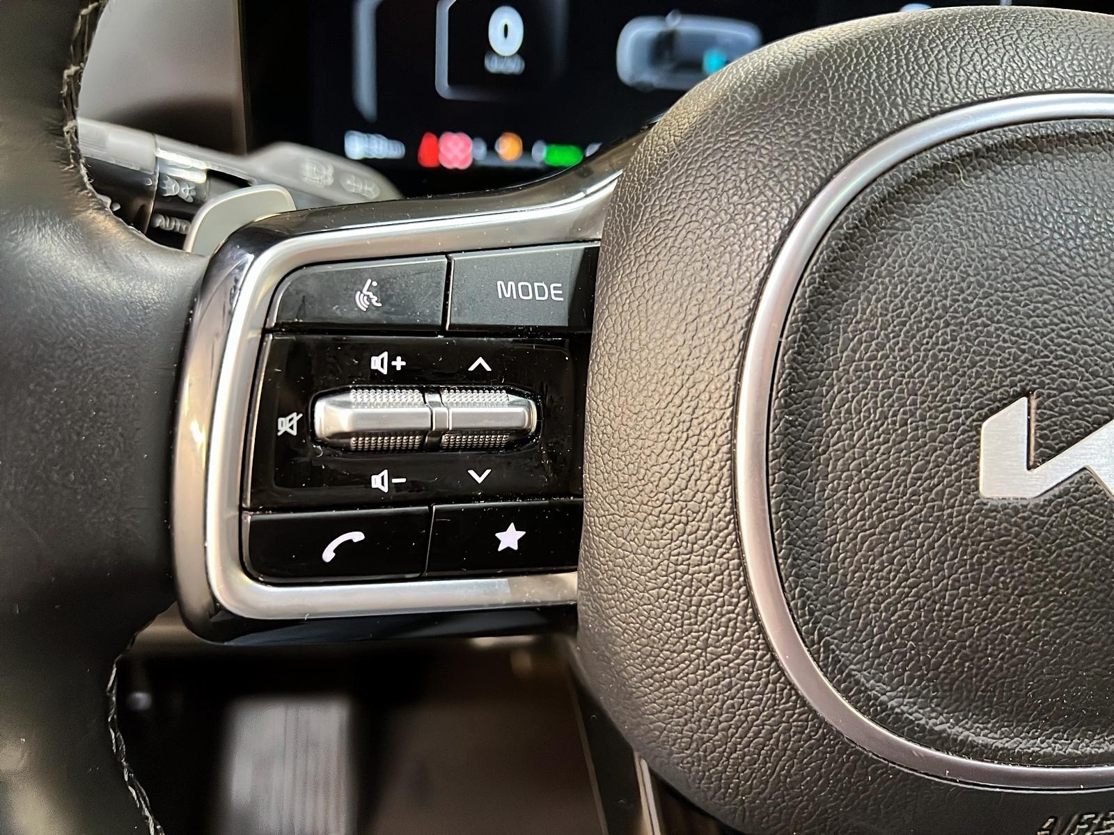 Kia Sorento SX HYBRIDE CUIR TOIT PANO NAV 4RM 2025 - image #23
