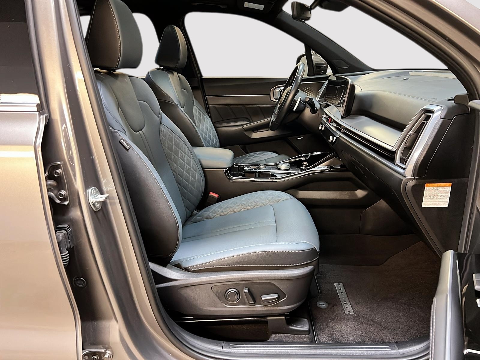 Kia Sorento SX HYBRIDE CUIR TOIT PANO NAV 4RM 2025 - image #8