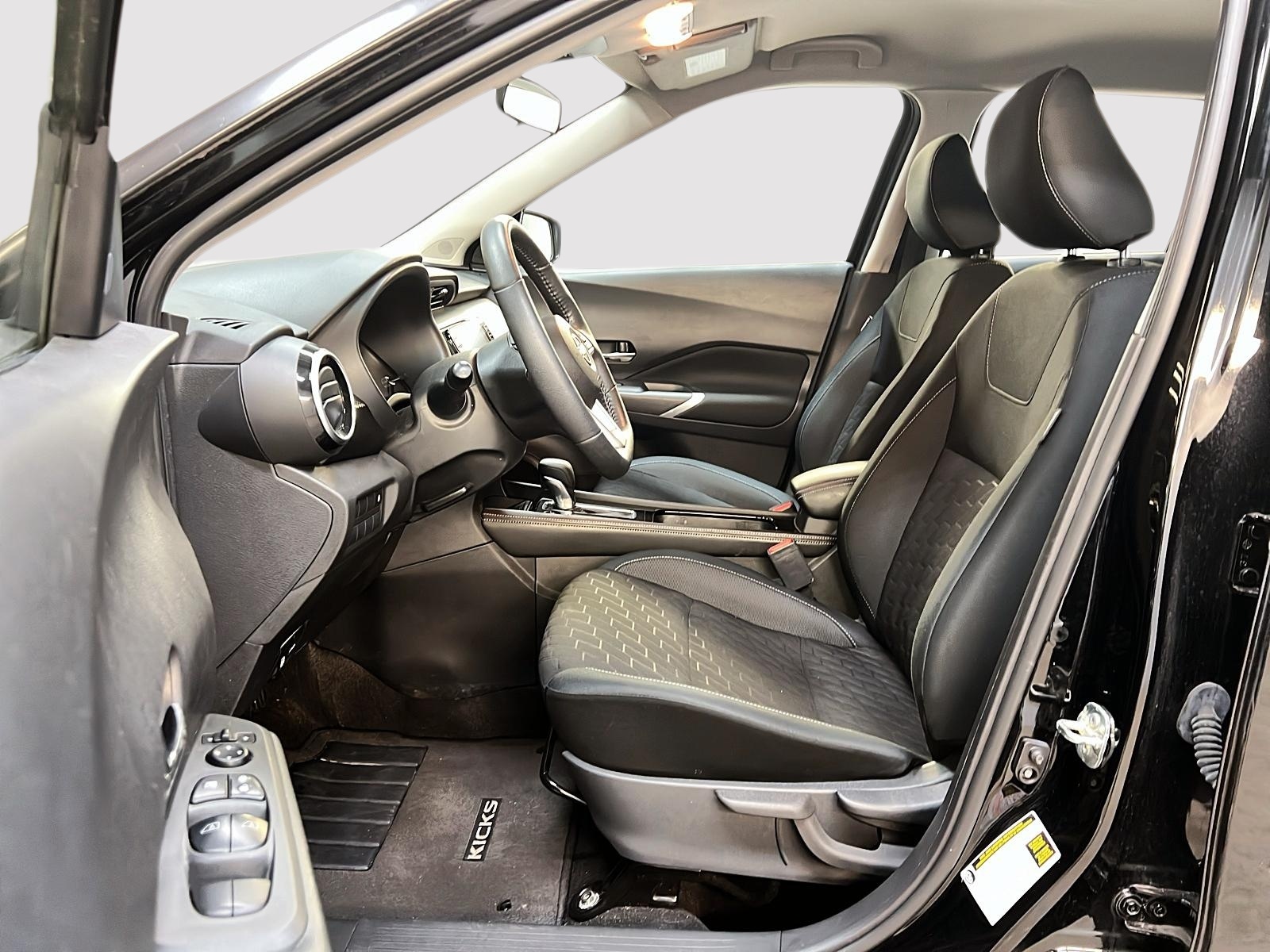 Nissan Kicks SV SPECIAL EDITION 2023 — photo 7