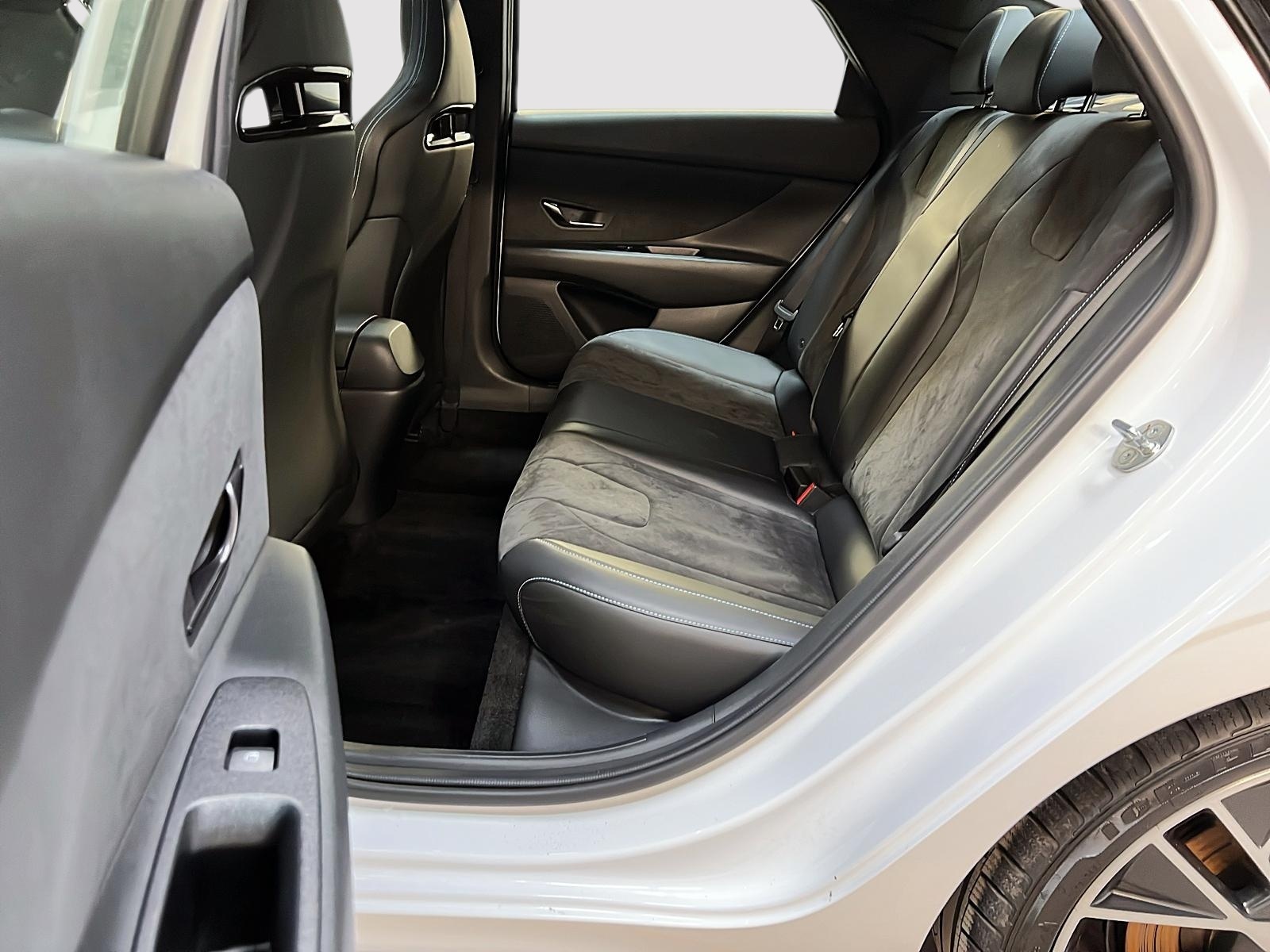 Hyundai Elantra 2023 - Image #9