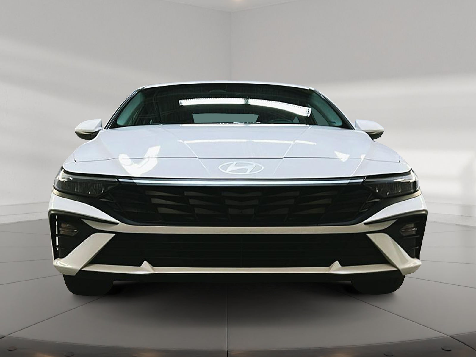 Hyundai Elantra 2024 - Image #2