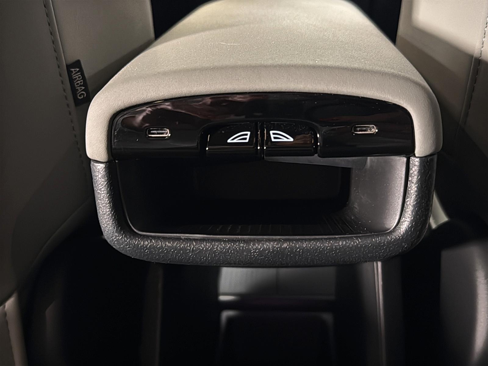 Volvo EX30 2025 - Image #10