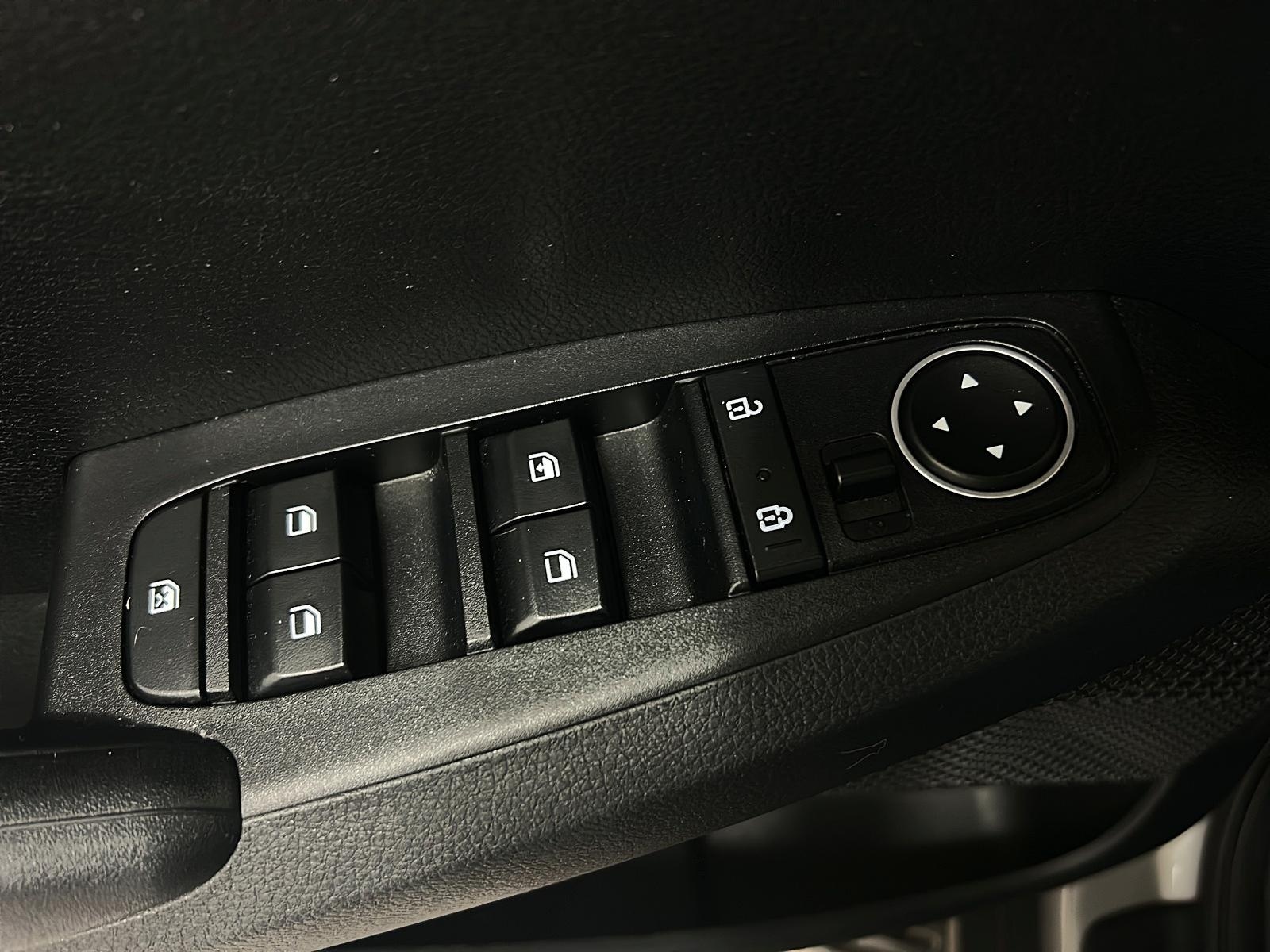 Kia SELTOS LX 2023 - image #21