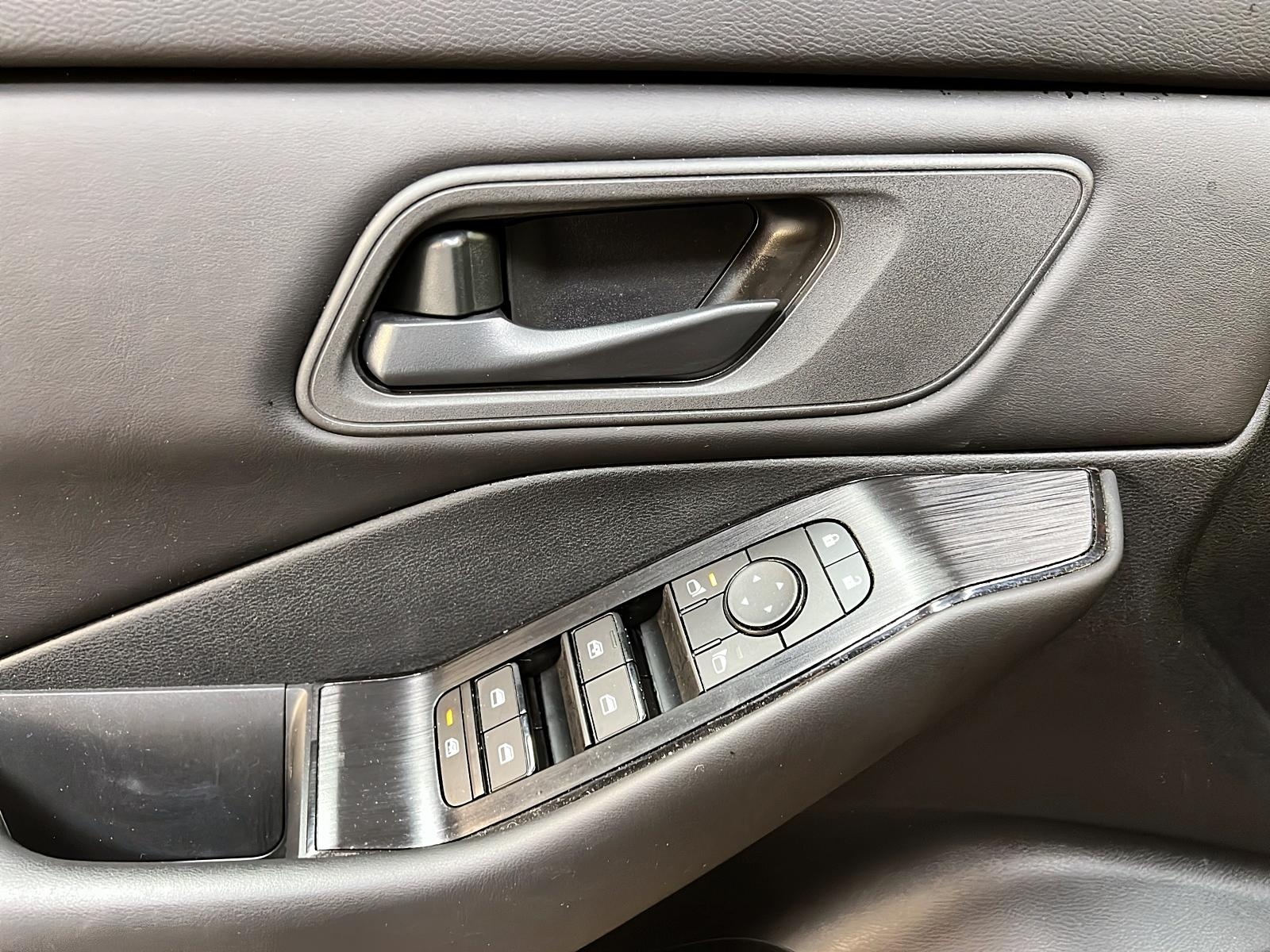 Nissan Rogue 2024 - Image #21