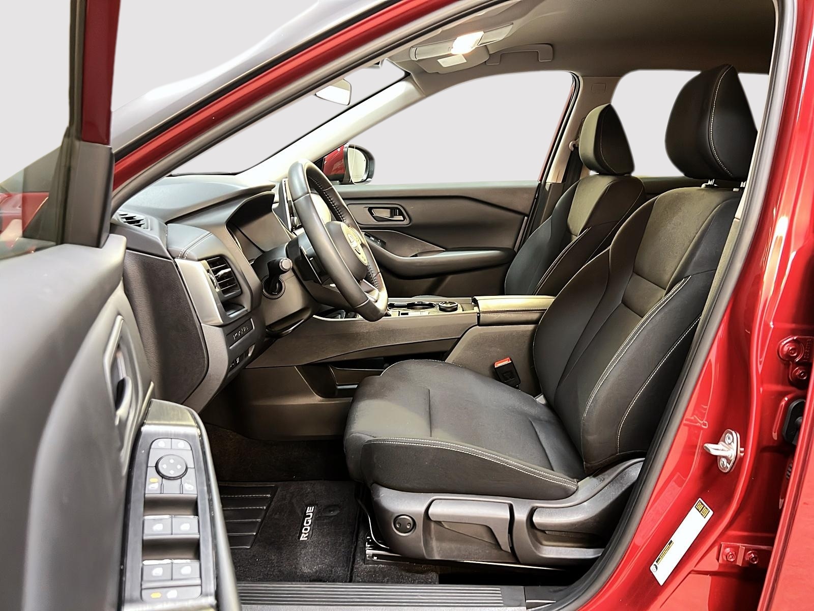 Nissan Rogue S 4RM 2024 - image #7