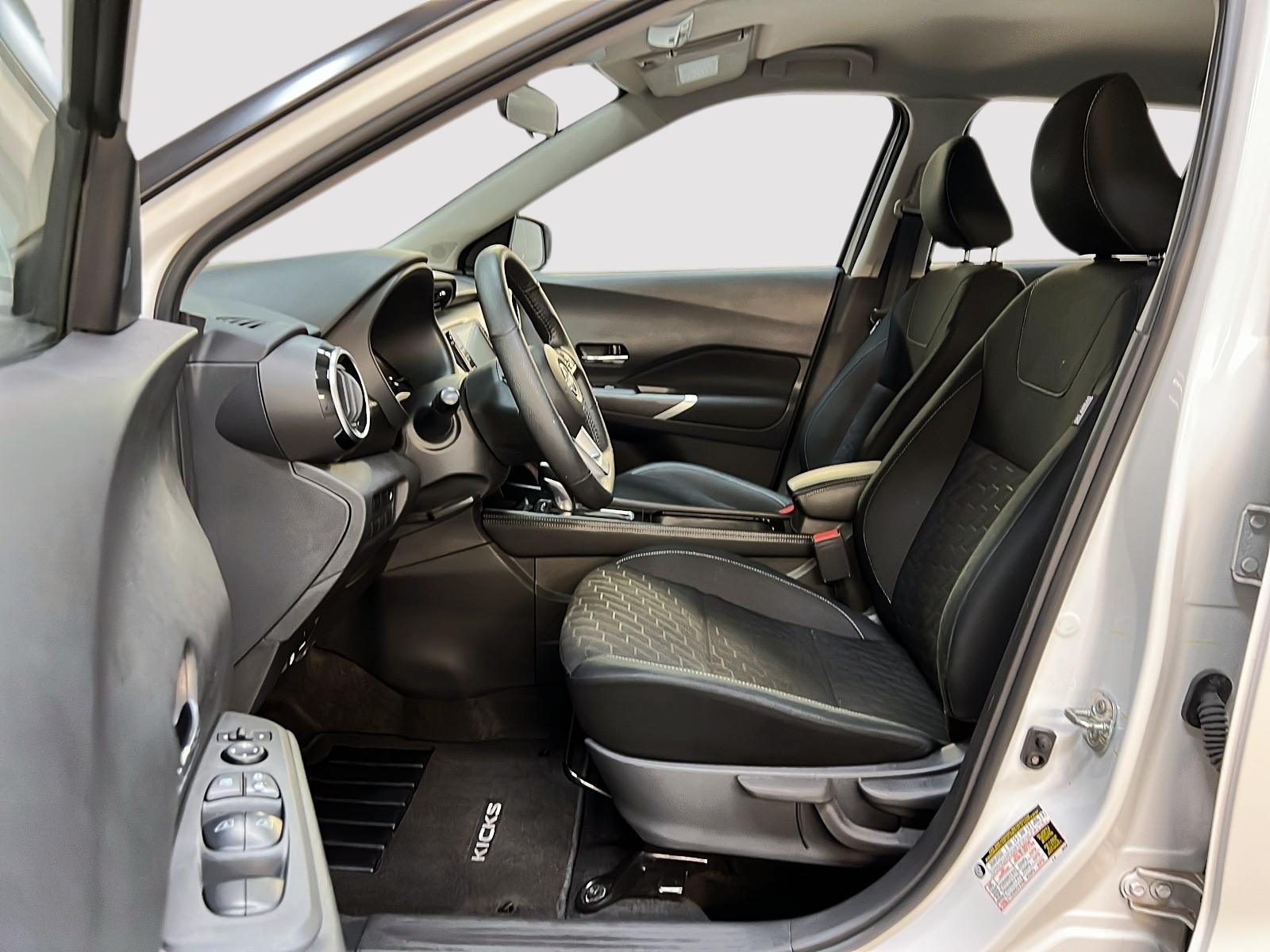 Nissan Kicks SV 2024 — photo 7
