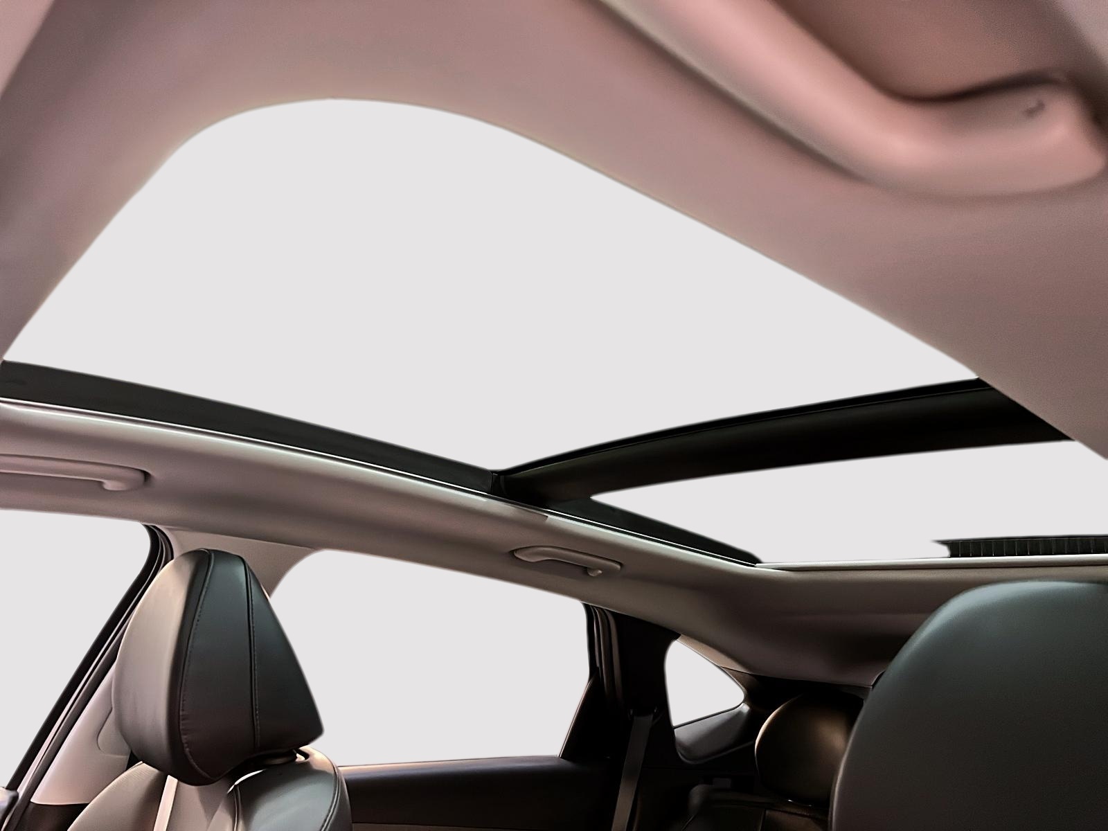 Hyundai Tucson ULTIMATE PHEV CUIR TOIT PANO NAV 4RM 2025 - image #10