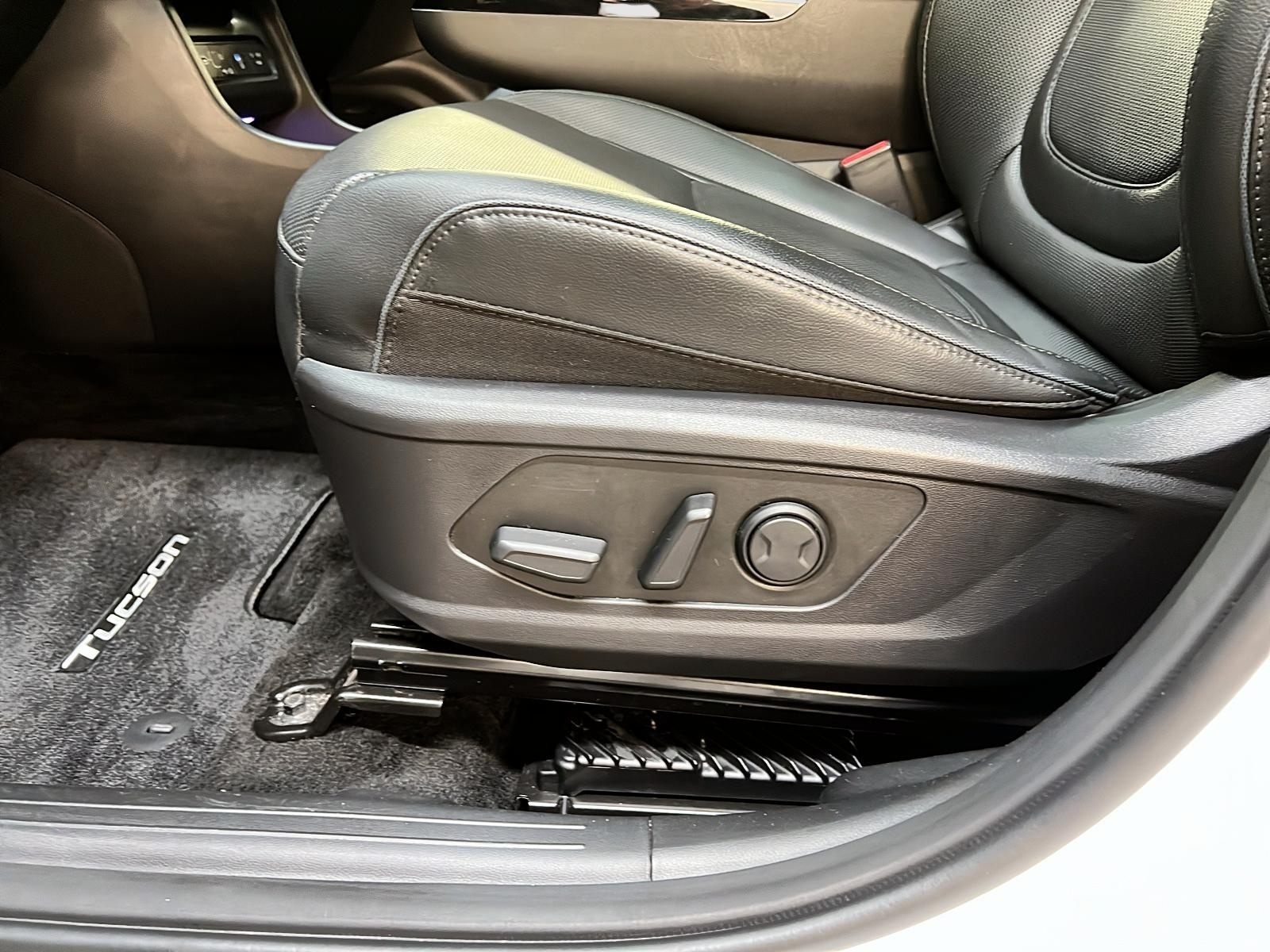 Hyundai Tucson ULTIMATE PHEV CUIR TOIT PANO NAV 4RM 2025 - image #28