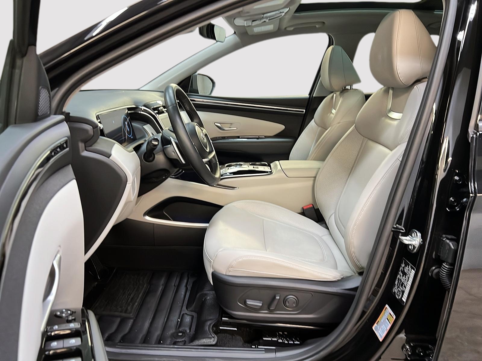 Hyundai Tucson ULTIMATE PHEV CUIR TOIT PANO NAV 4RM 2024 - image #7