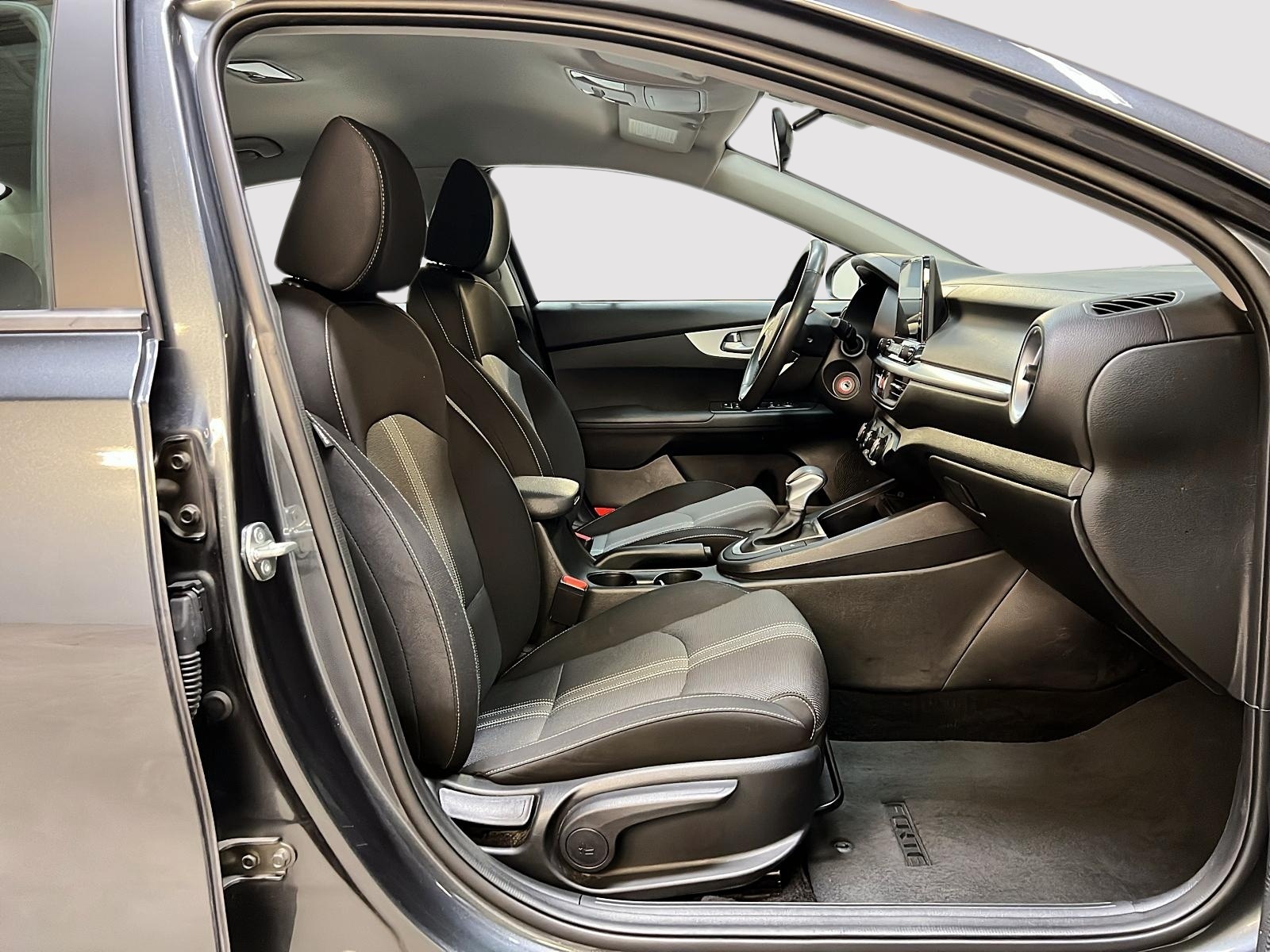 Kia Forte LX 2024 - image #8