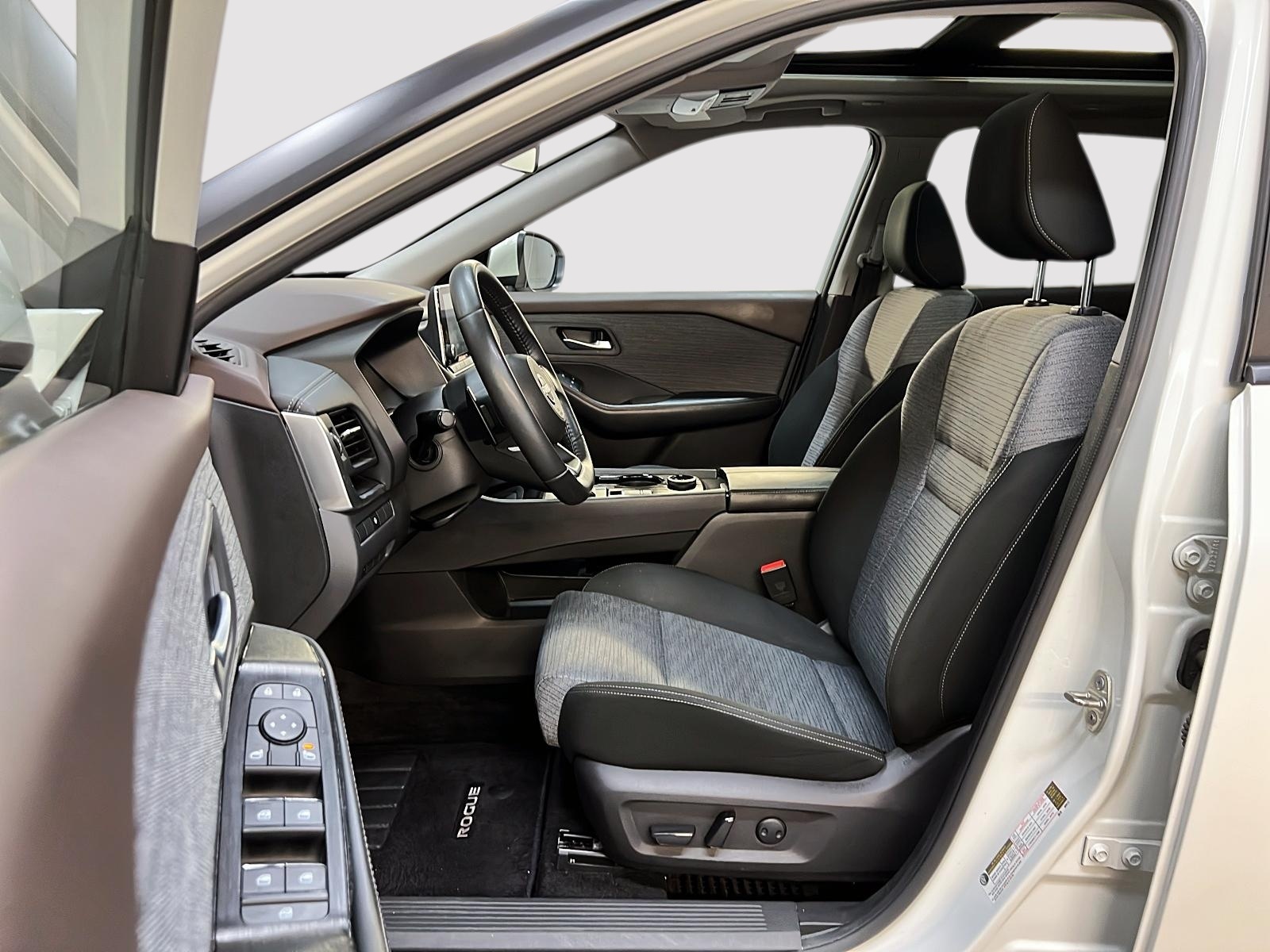 Nissan Rogue SV TOIT PANO 4RM 2023 — photo 7