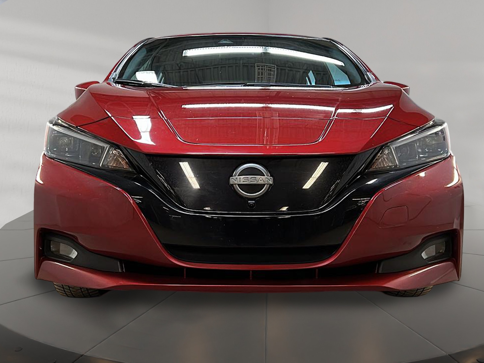 Nissan Leaf SV NAV 2023 — photo 2