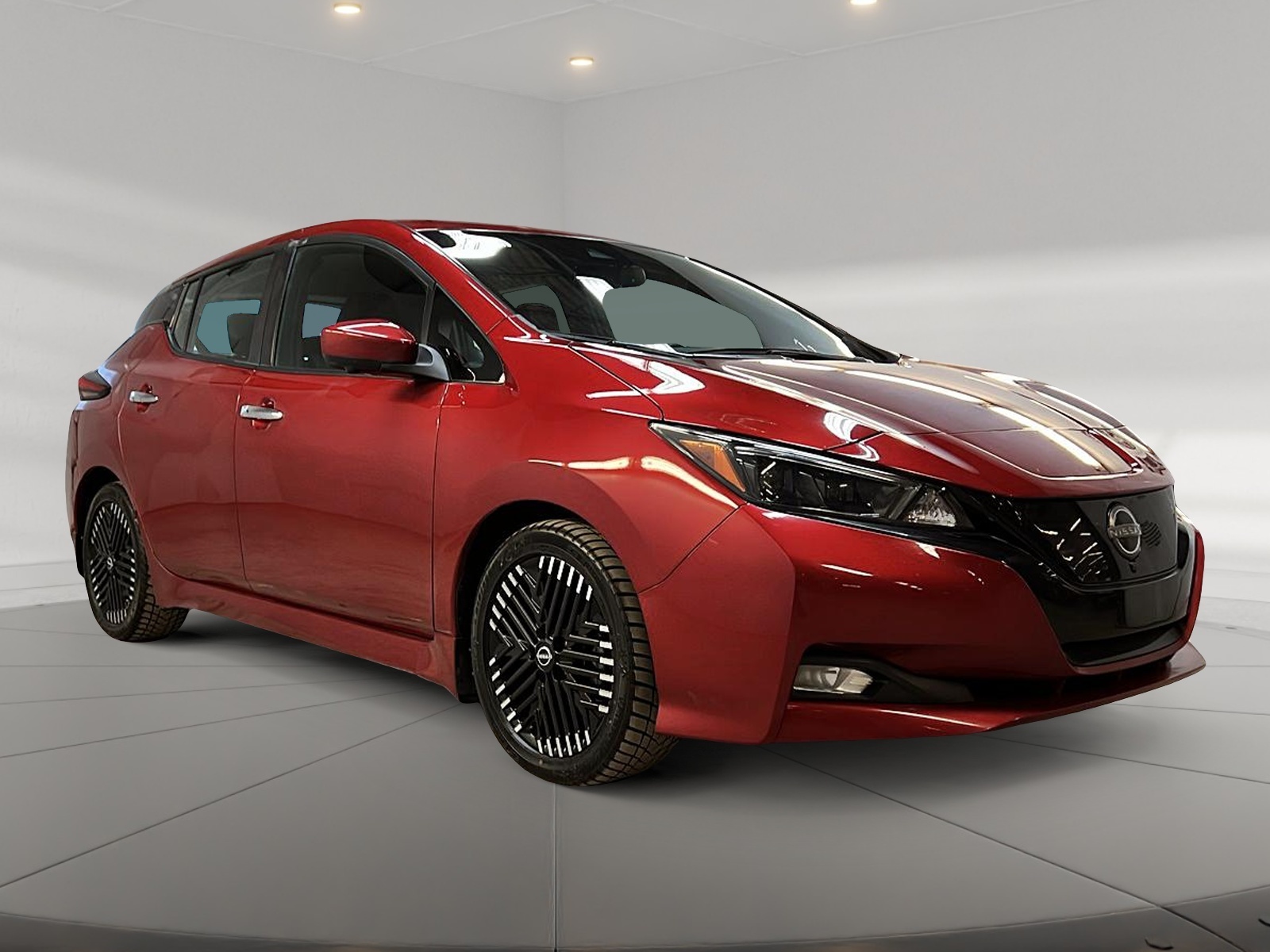 Nissan Leaf SV NAV 2023 — photo 3
