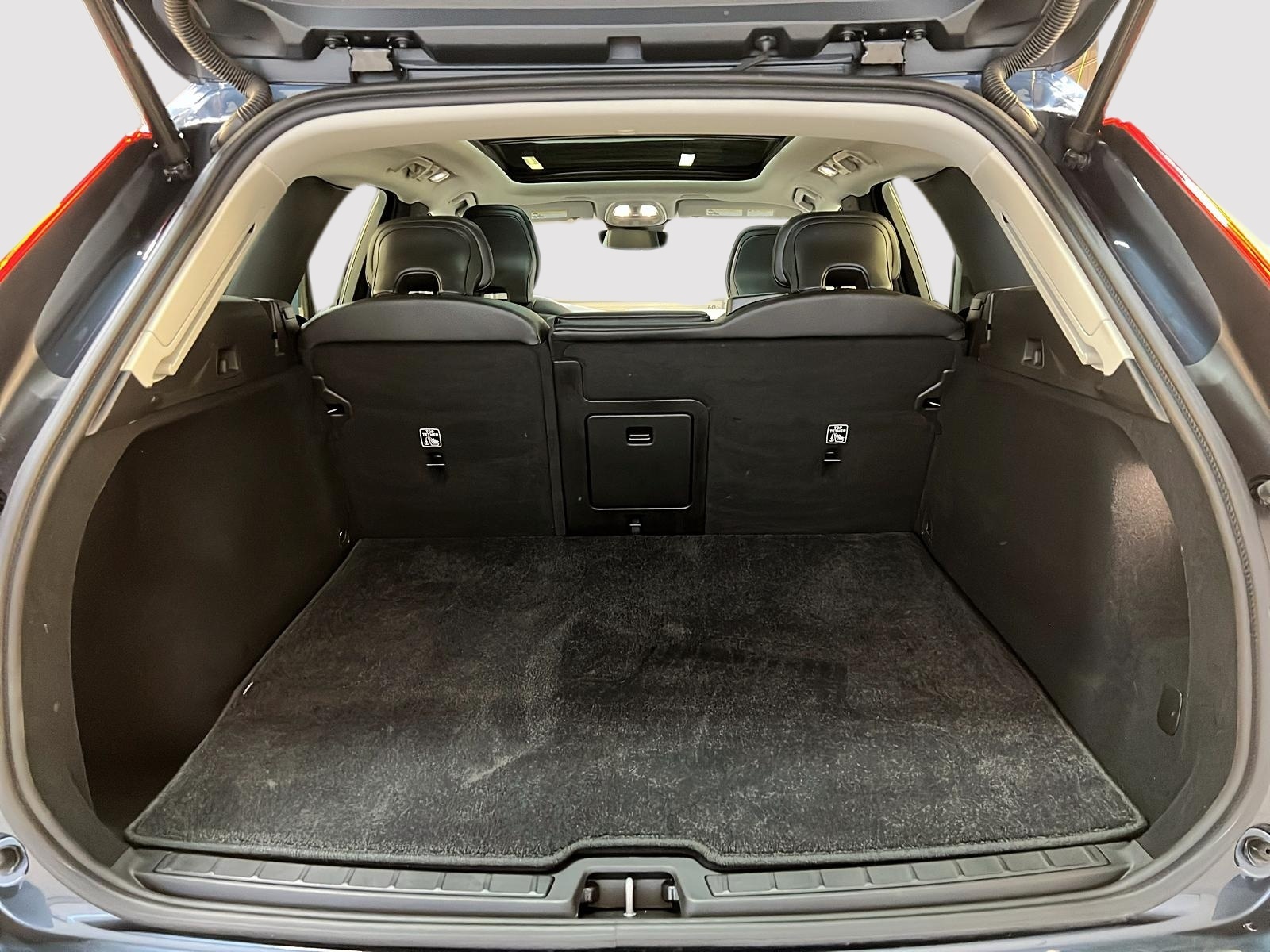 Volvo XC60 2025 - Image #14