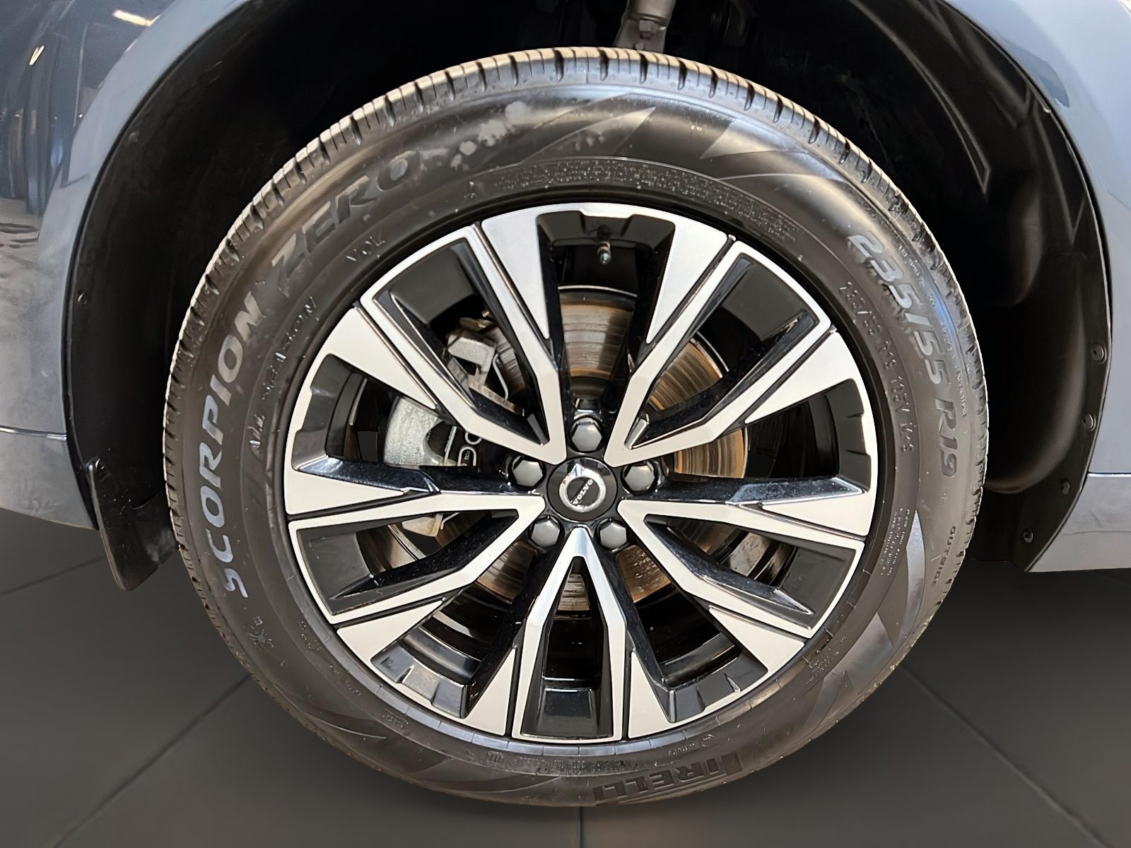 Volvo XC60 B5 CORE CUIR TOIT PANO NAV 4RM 2025 - image #32