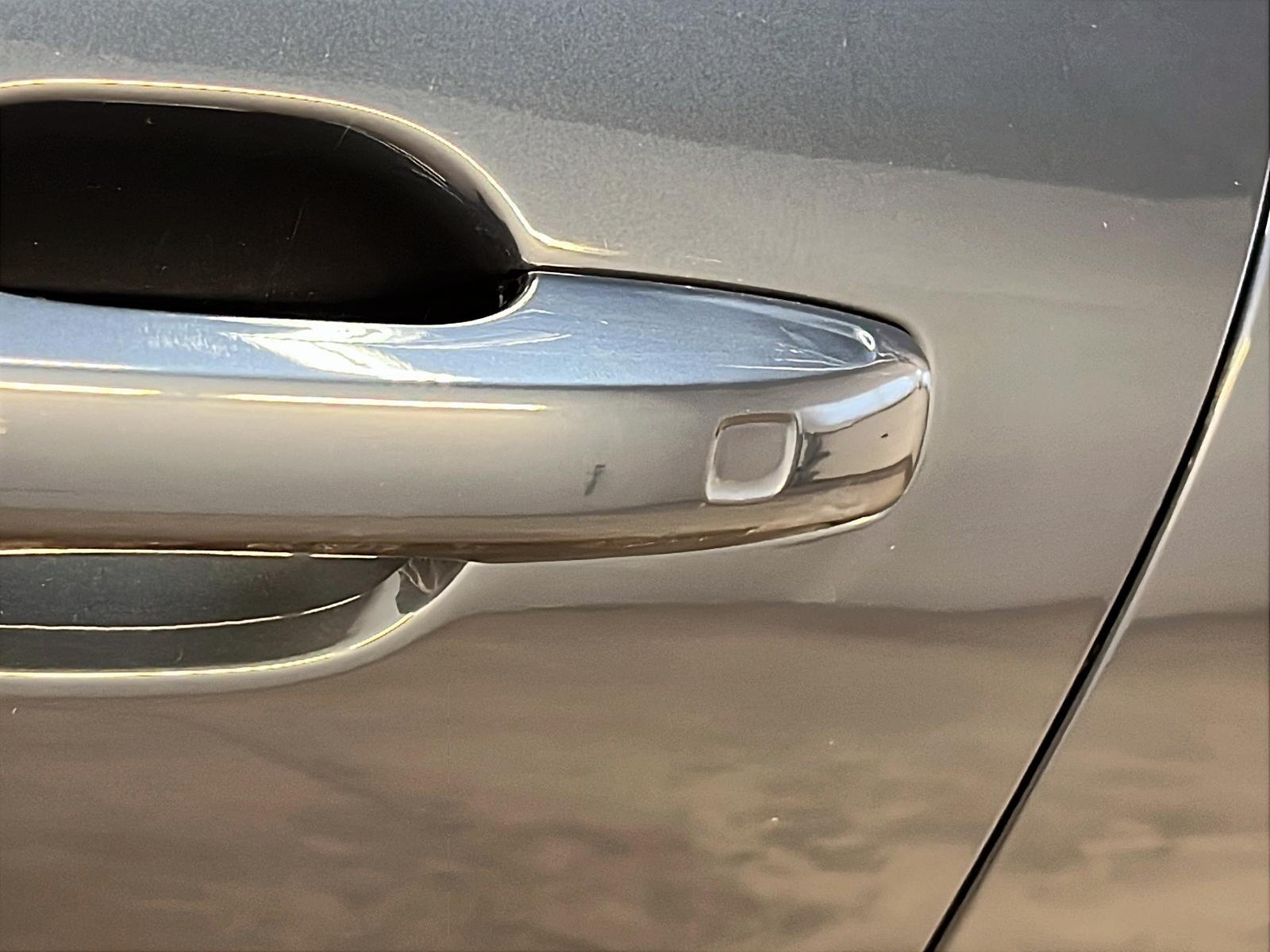 Volvo XC60 B5 CORE CUIR TOIT PANO NAV 4RM 2025 - image #28