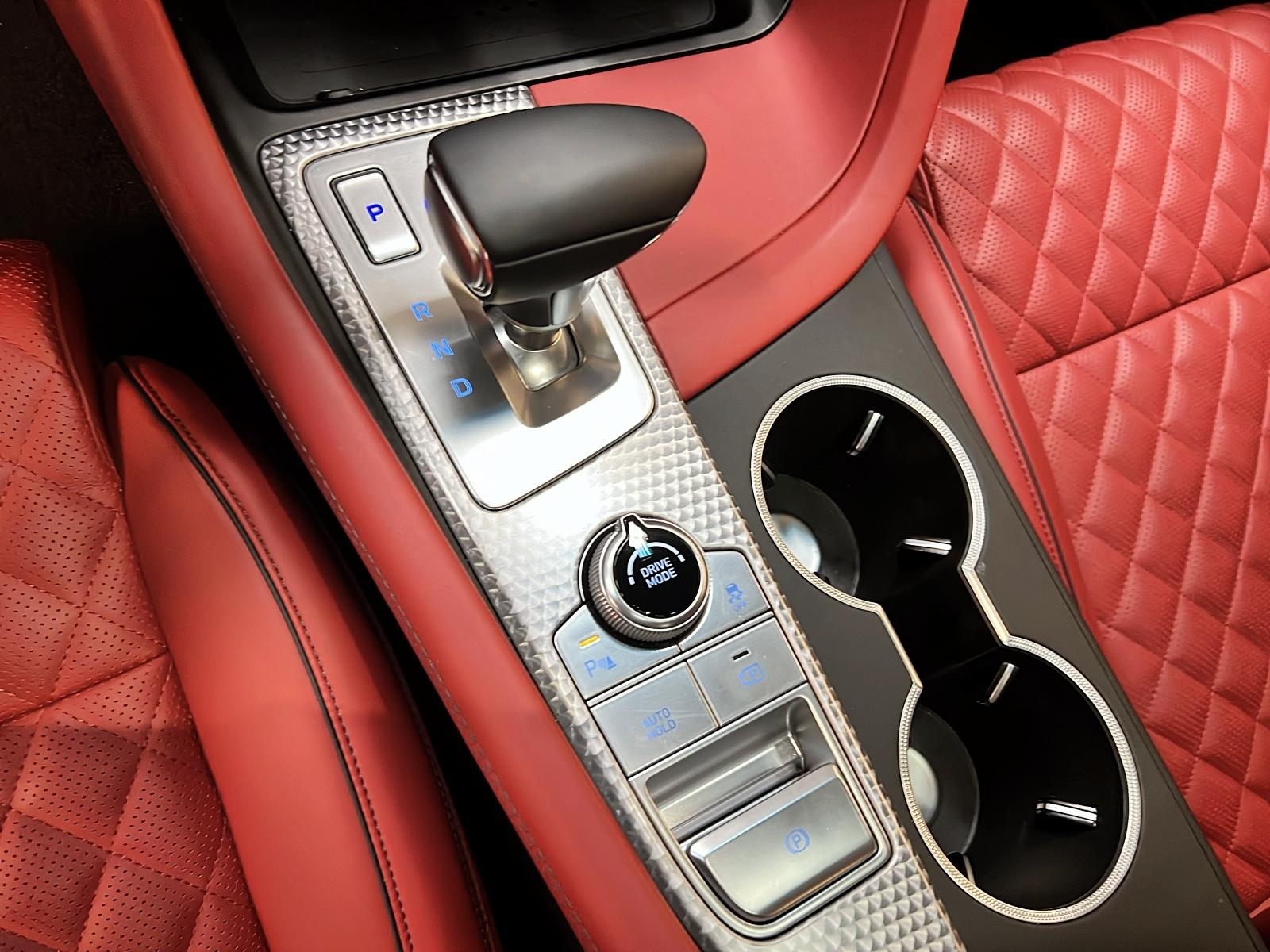 Genesis G70 2023 - Image #15