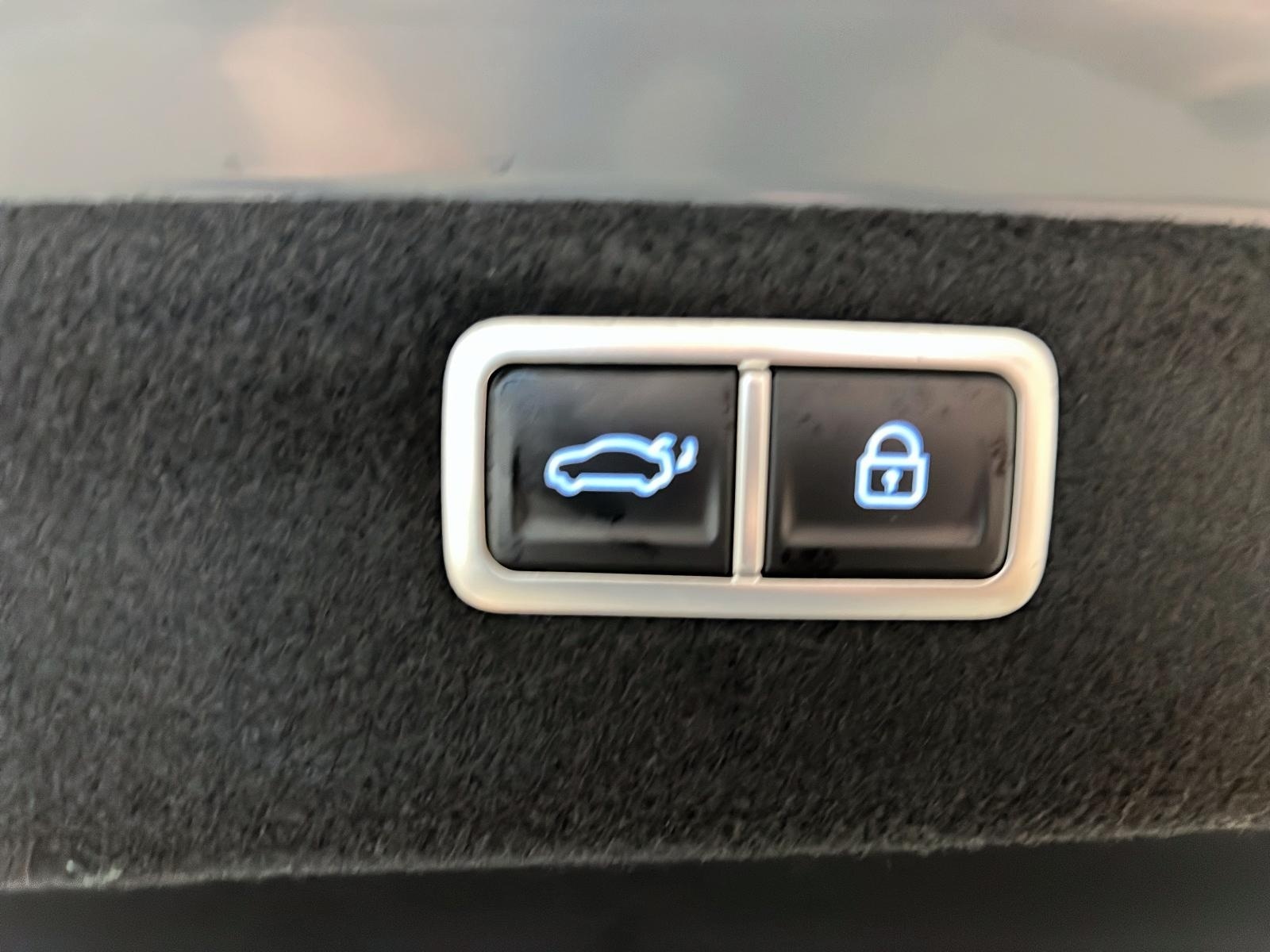 Genesis G70 SPORT 3.3T CUIR TOIT NAV 2023 - image #14