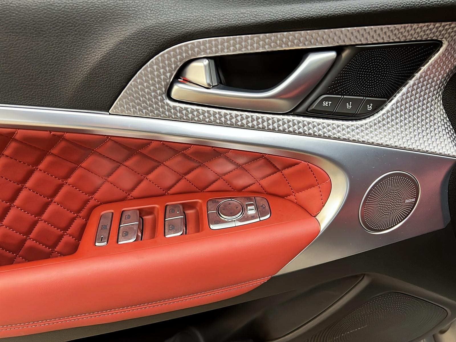 Genesis G70 SPORT 3.3T CUIR TOIT NAV 2023 - image #24