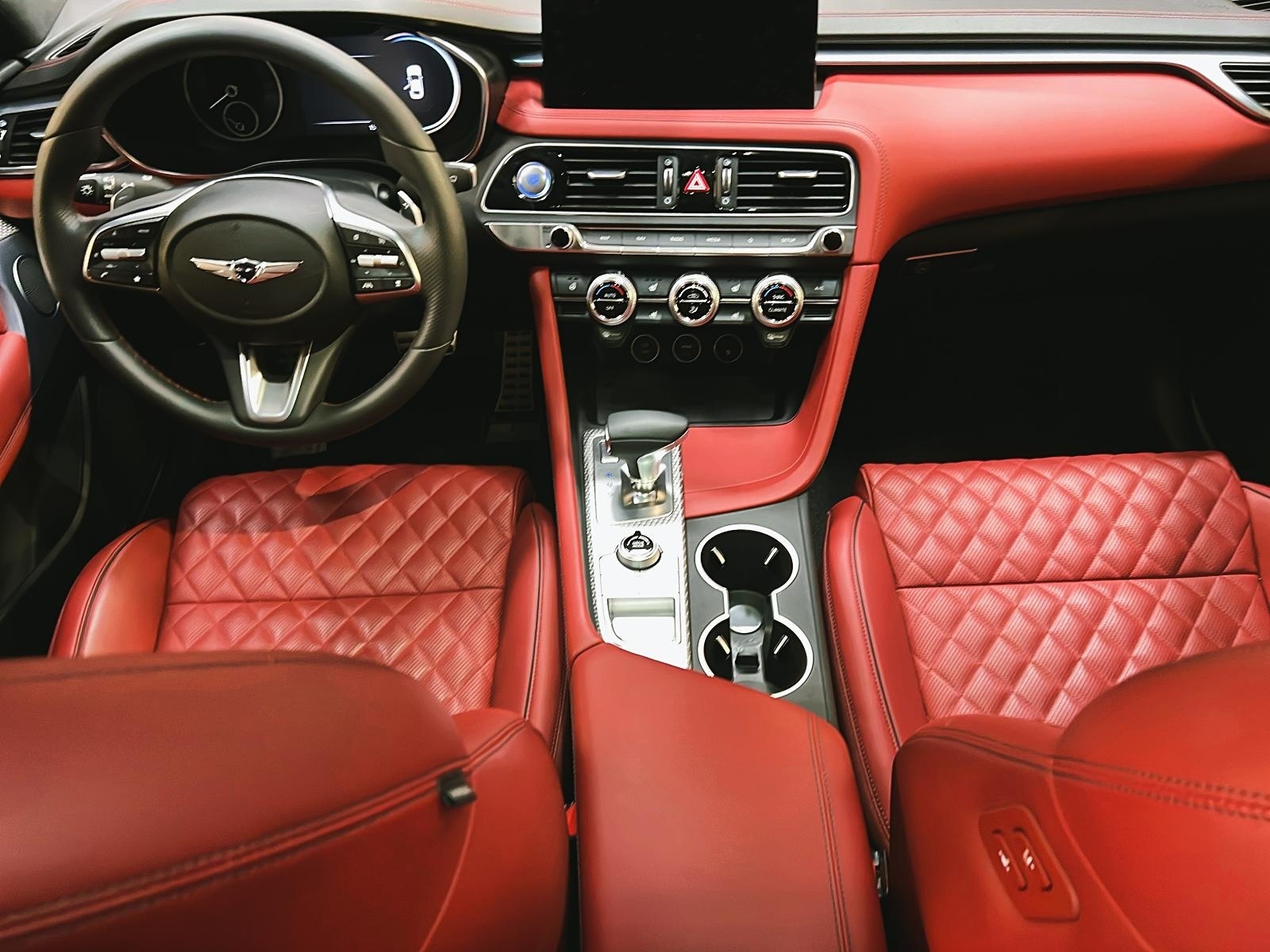 Genesis G70 SPORT 3.3T CUIR TOIT NAV 2023 - image #11