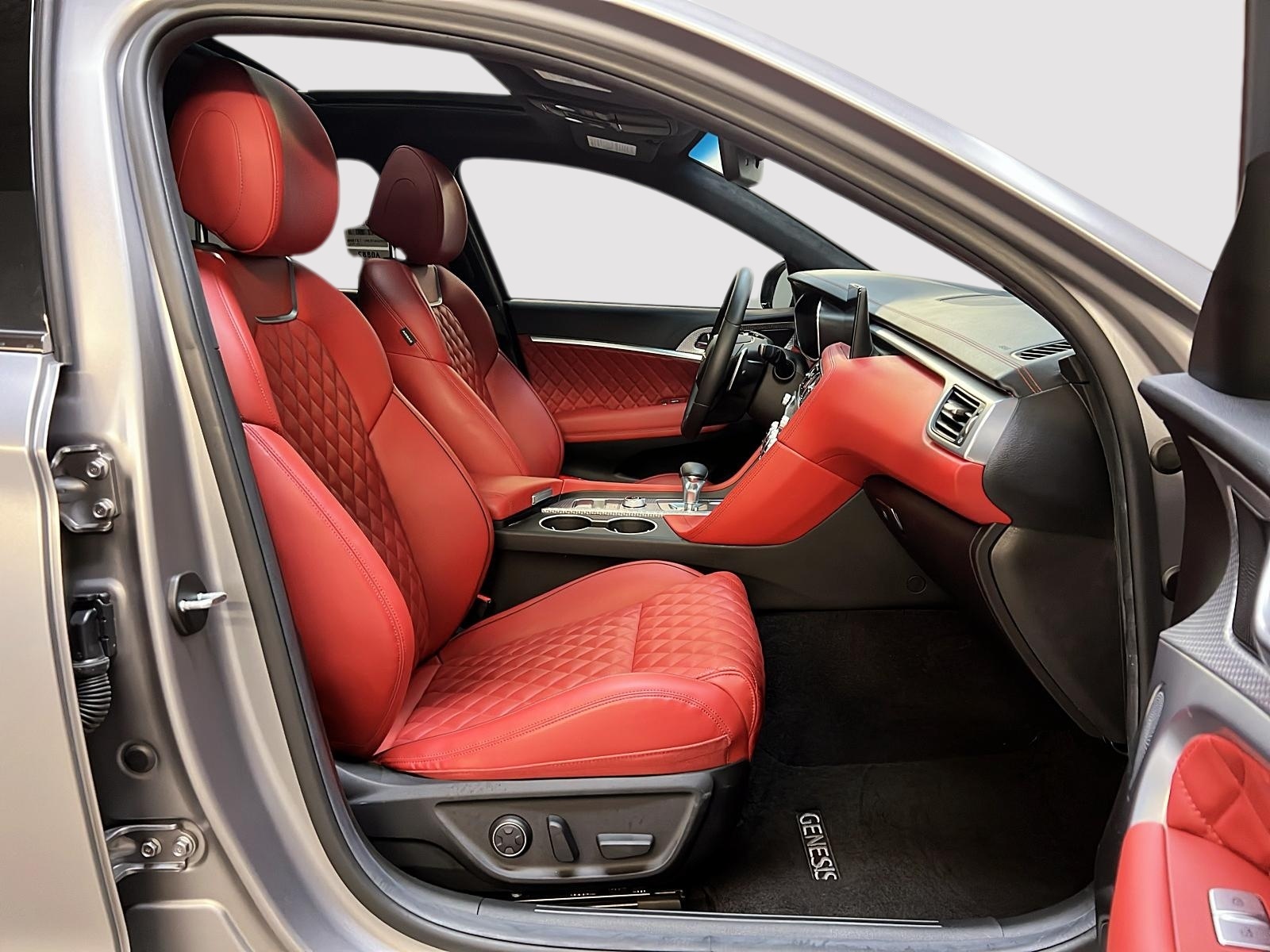 Genesis G70 SPORT 3.3T CUIR TOIT NAV 2023 - image #8