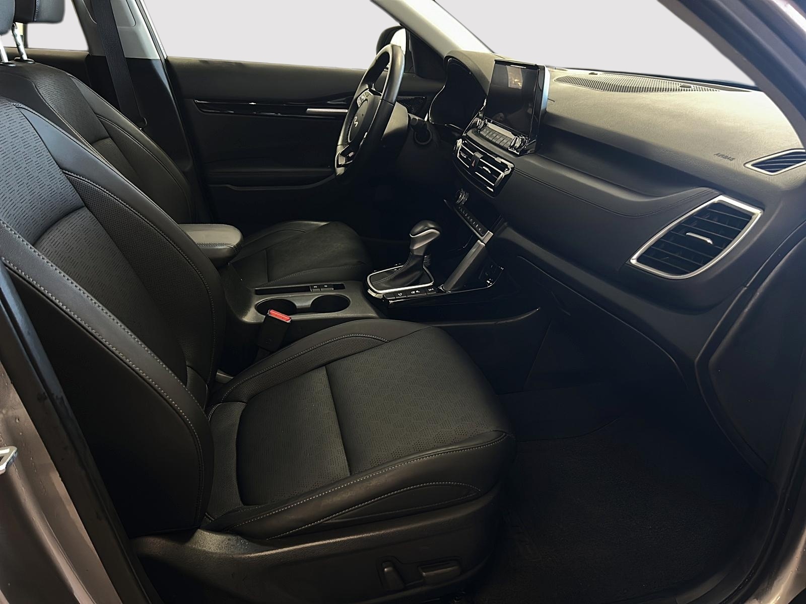 Kia SELTOS SX TURBO CUIR TOIT NAV 4RM 2022 - image #9