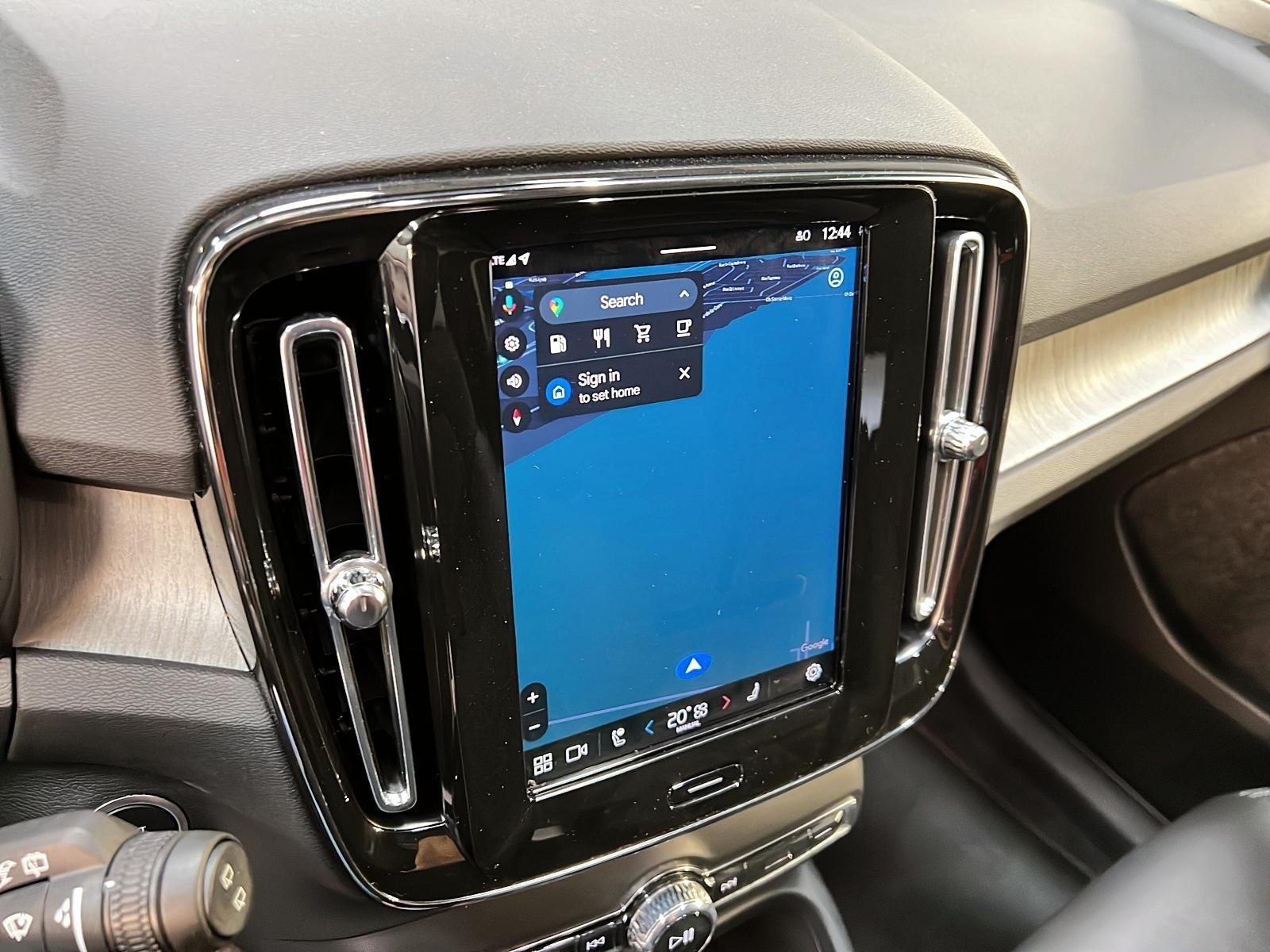 Volvo XC40 2025 - Image #19