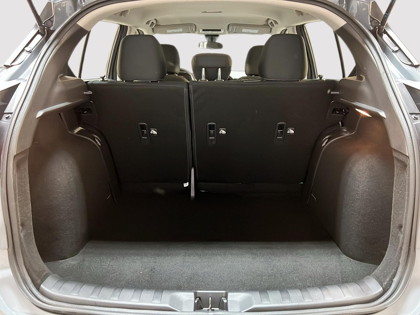 Nissan Kicks SV 2023 - image #12