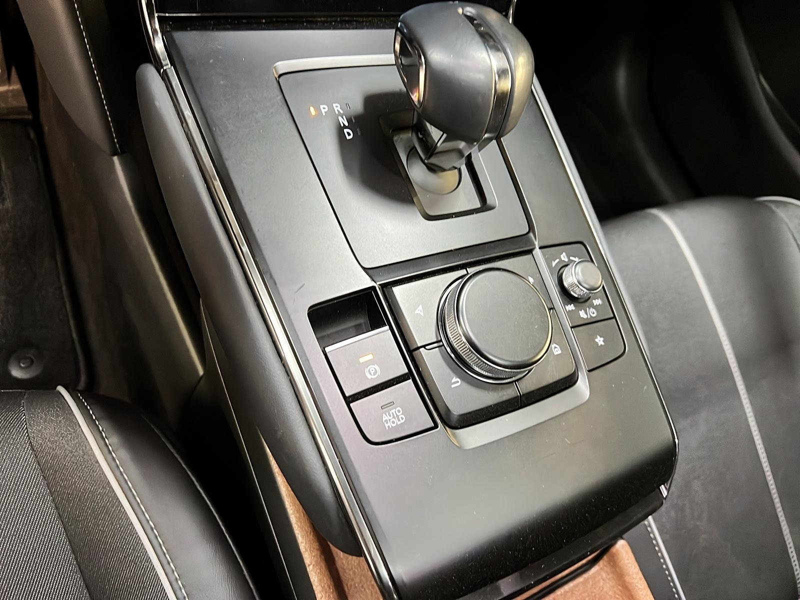 Mazda MX-30 2023 - Image #15