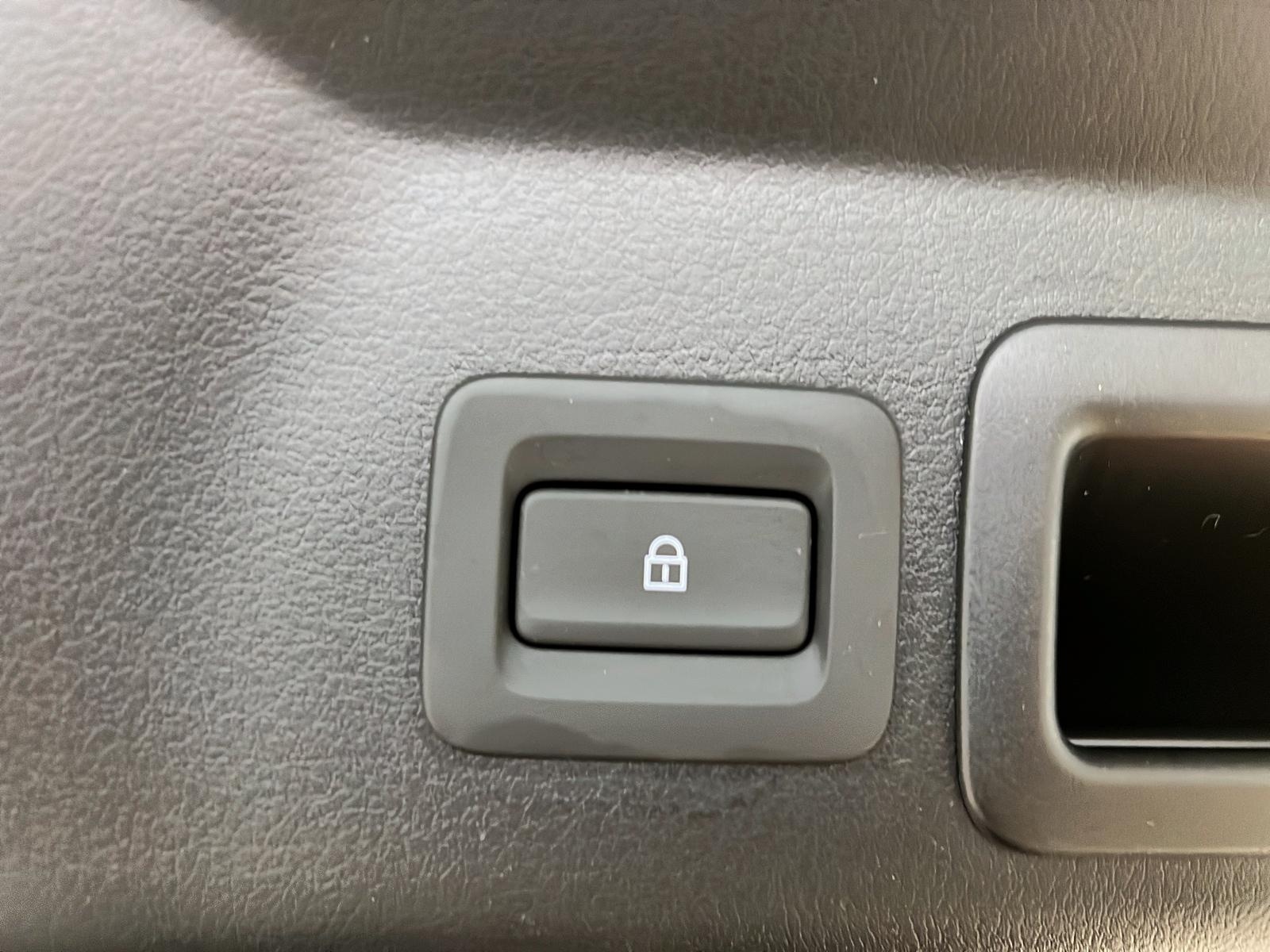 Mazda MX-30 2023 - Image #14