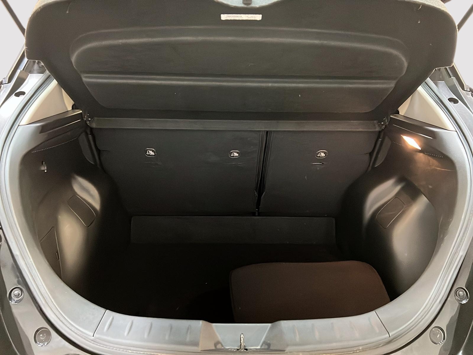 Nissan Leaf SV NAV 2025 - image #12