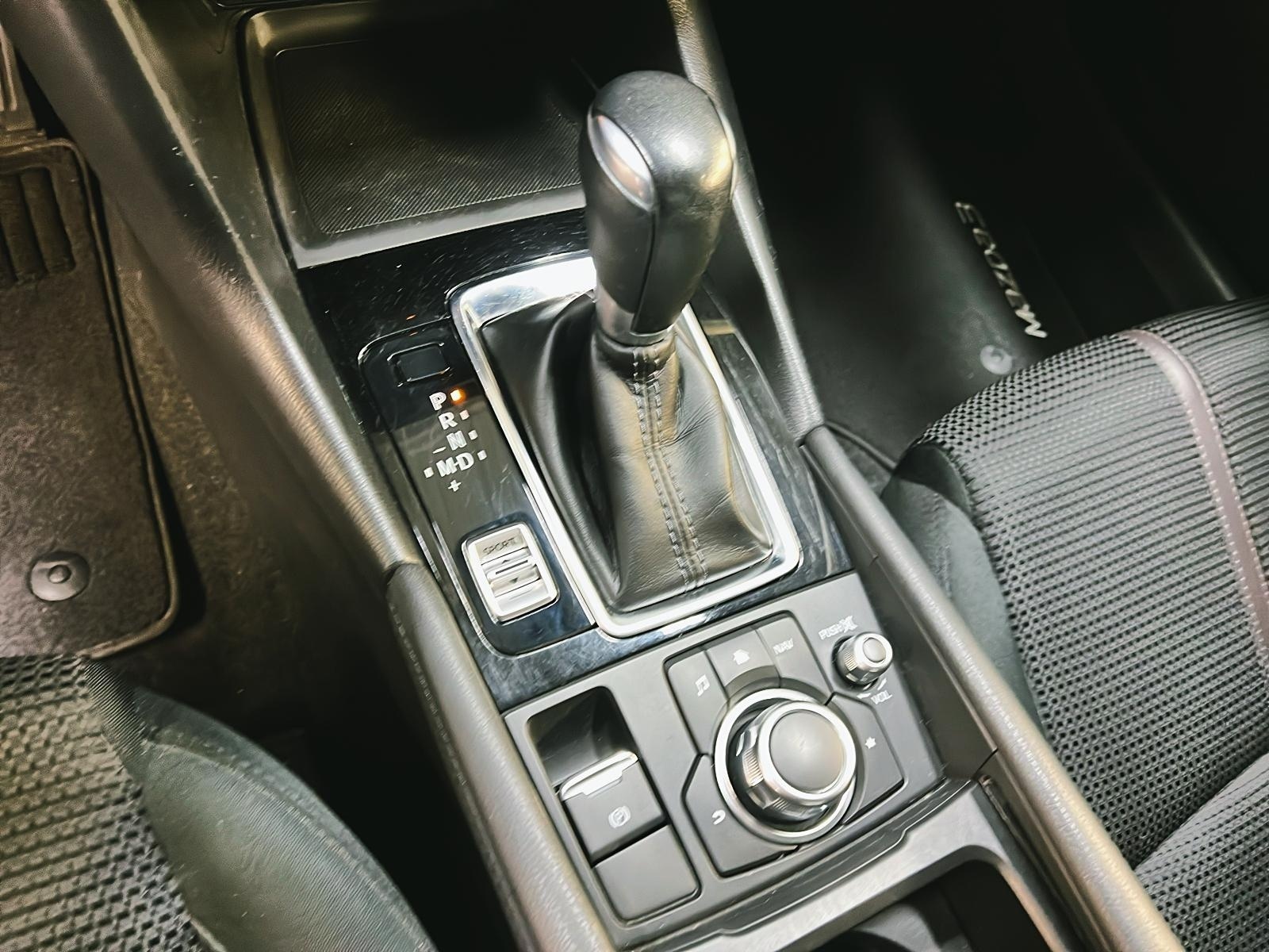 Mazda Mazda3 2018 - Image #13