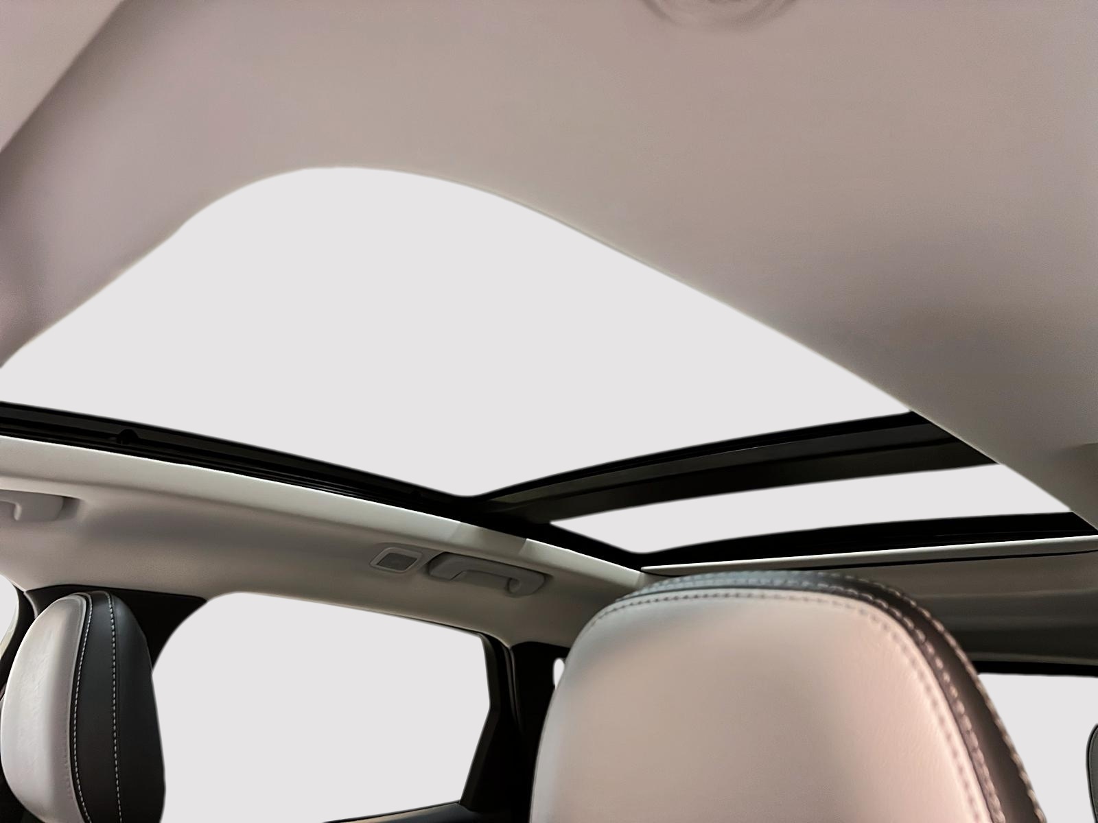 Ford Escape PHEV CUIR TOIT PANO NAV 2024 - image #10