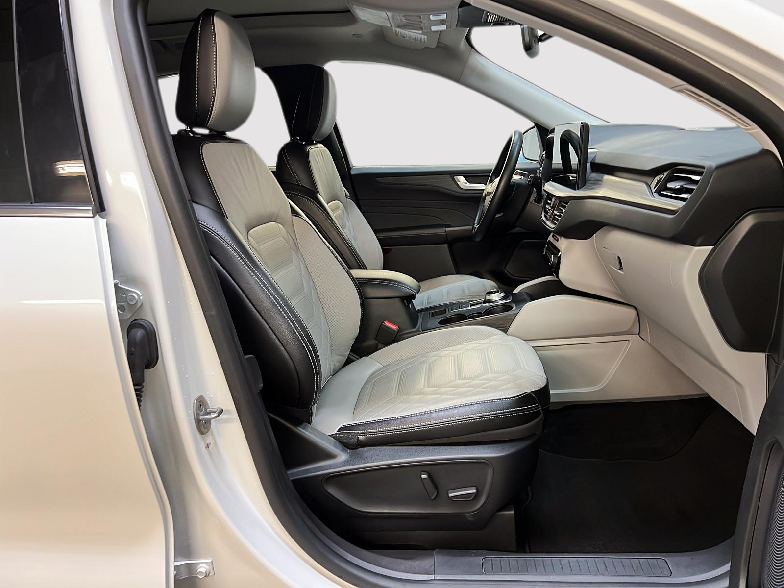 Ford Escape PHEV CUIR TOIT PANO NAV 2024 - image #8