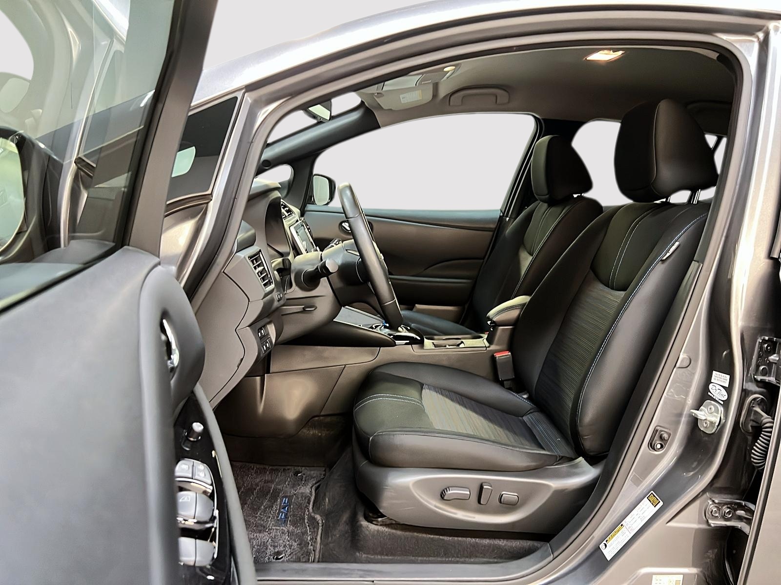 Nissan Leaf SV NAV 2023 - image #7