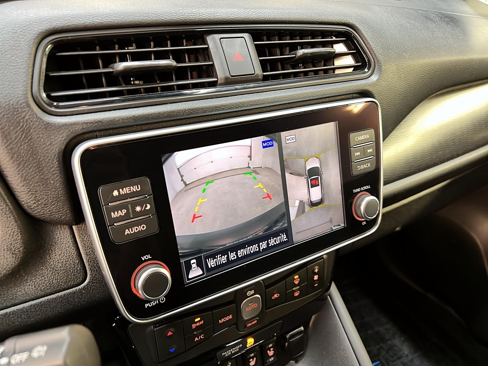 Nissan Leaf SV NAV 2023 - image #16