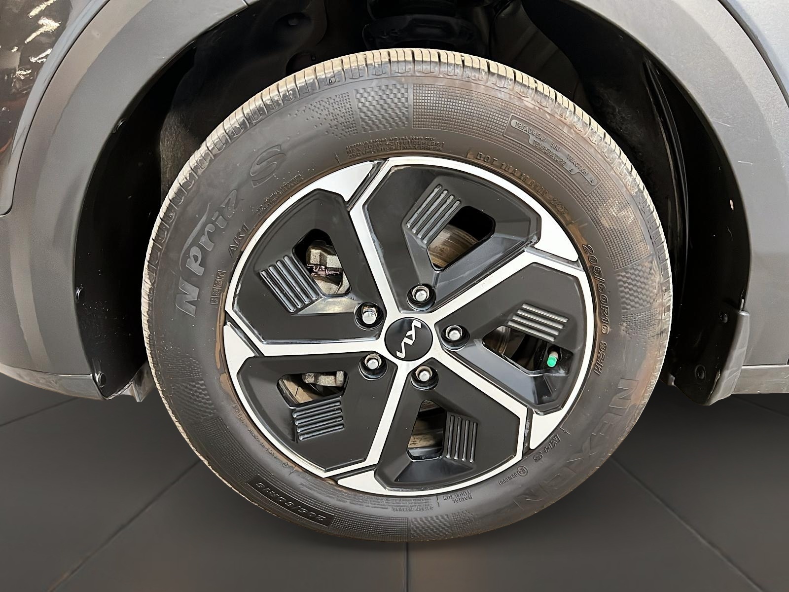 Kia Niro EX HYBRIDE NAV 2023 - image #27