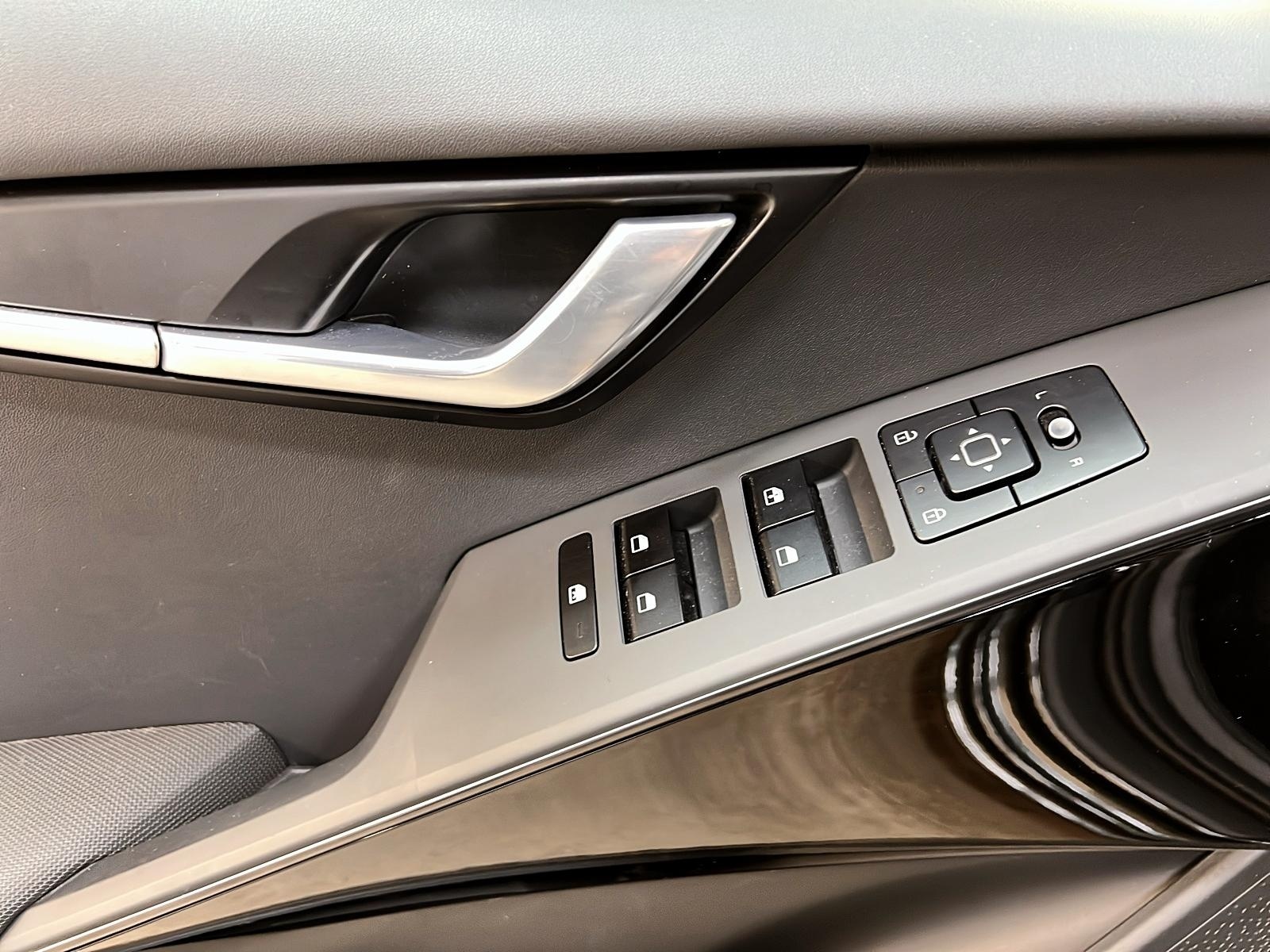 Kia Niro EX HYBRIDE NAV 2023 - image #22