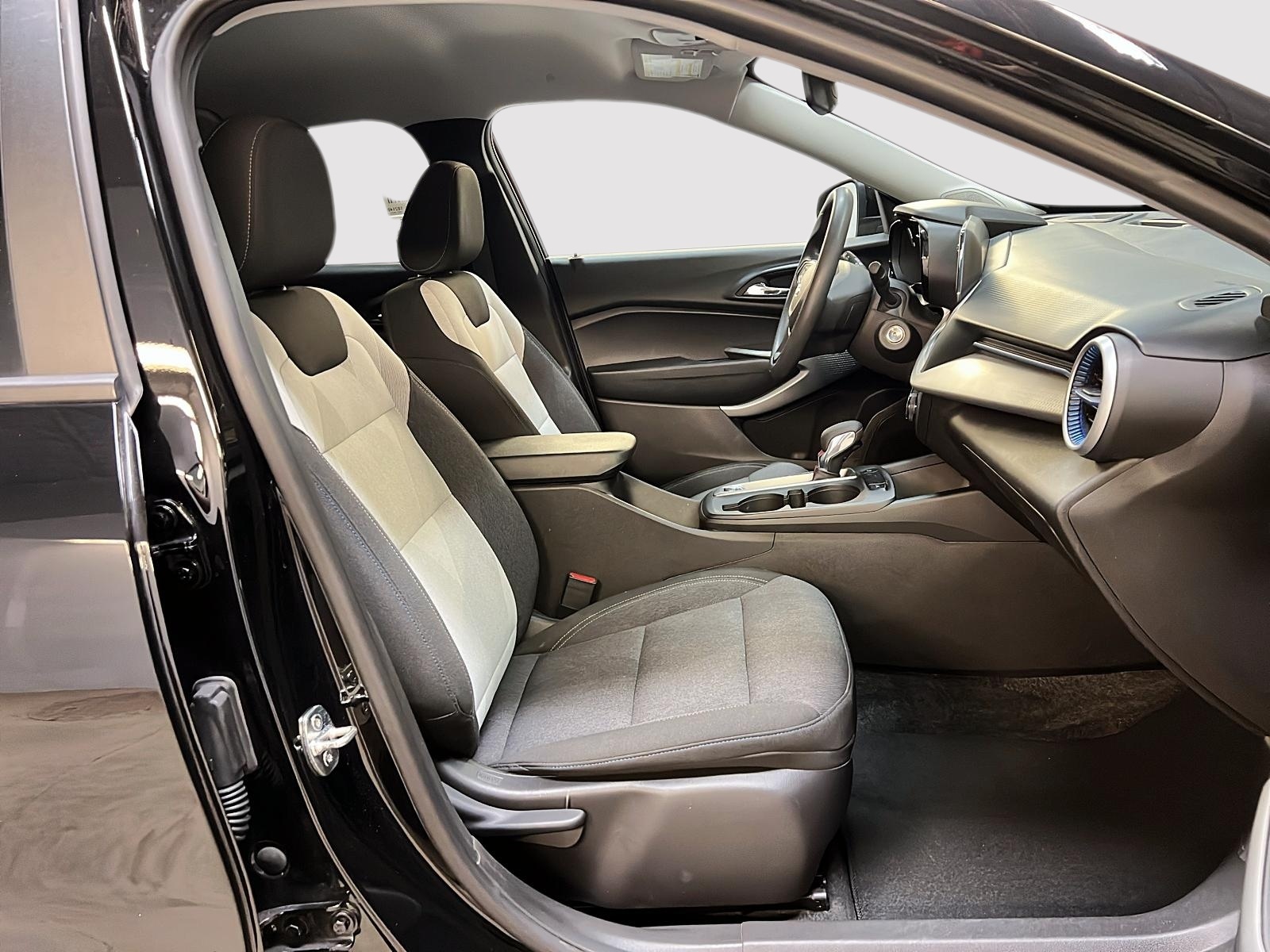 Chevrolet Trax 1LS GR COMMODITÉ 2024 - image #8