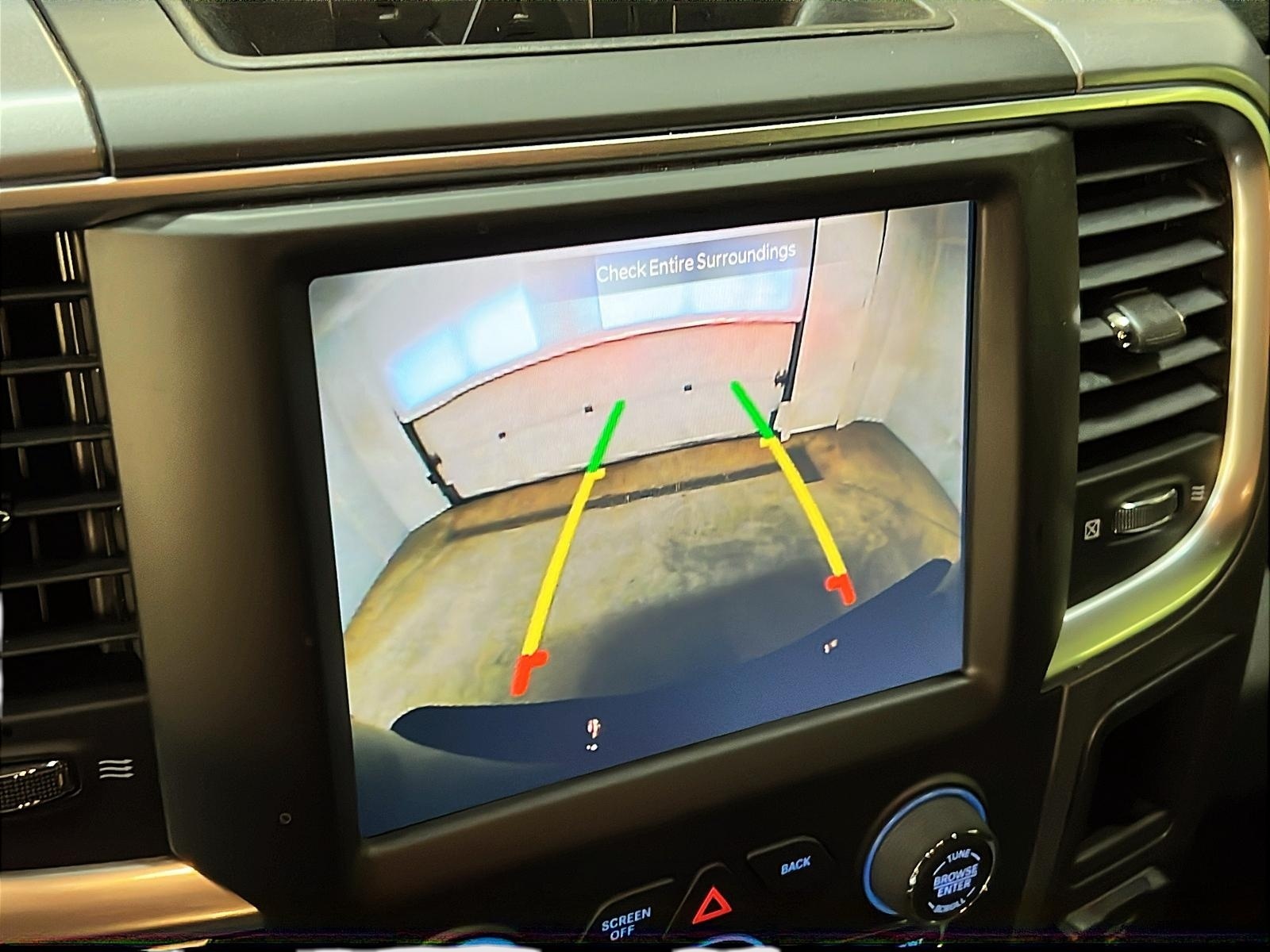 RAM 1500 Classic 2023 - Image #17