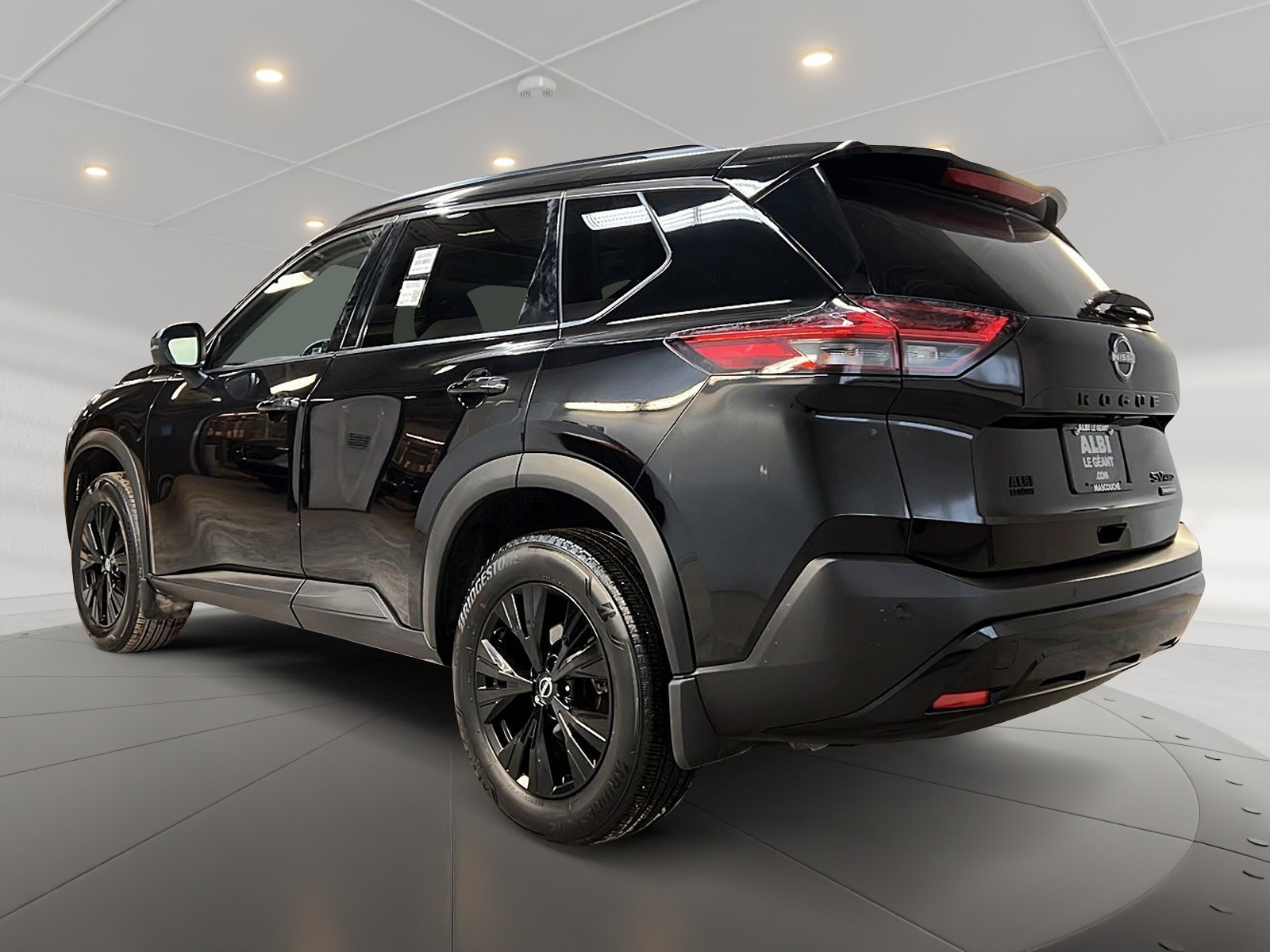 Nissan Rogue SV MIDNIGHT CUIR TOIT PANO 4RM 2023 — photo 6