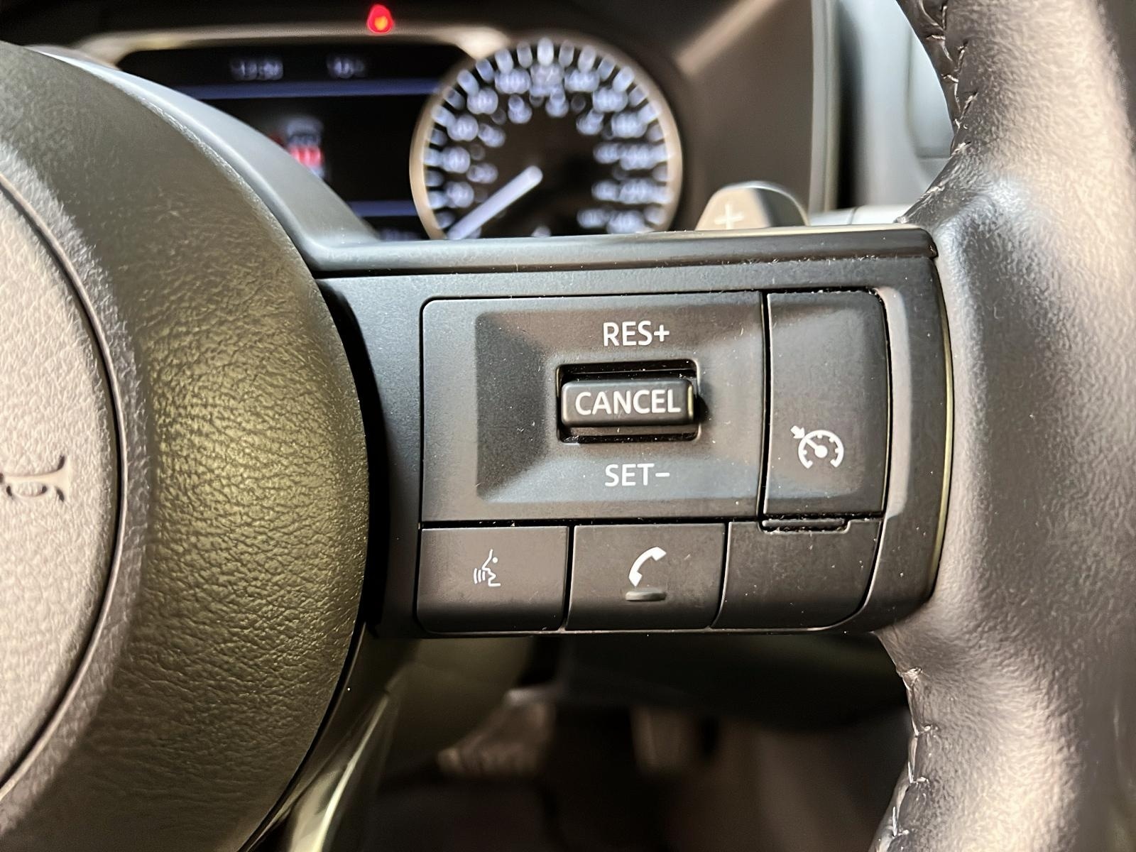 Nissan Rogue S 4RM 2024 - image #18