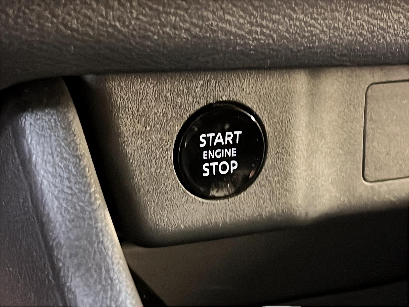 Nissan Rogue 2024 - Image #17