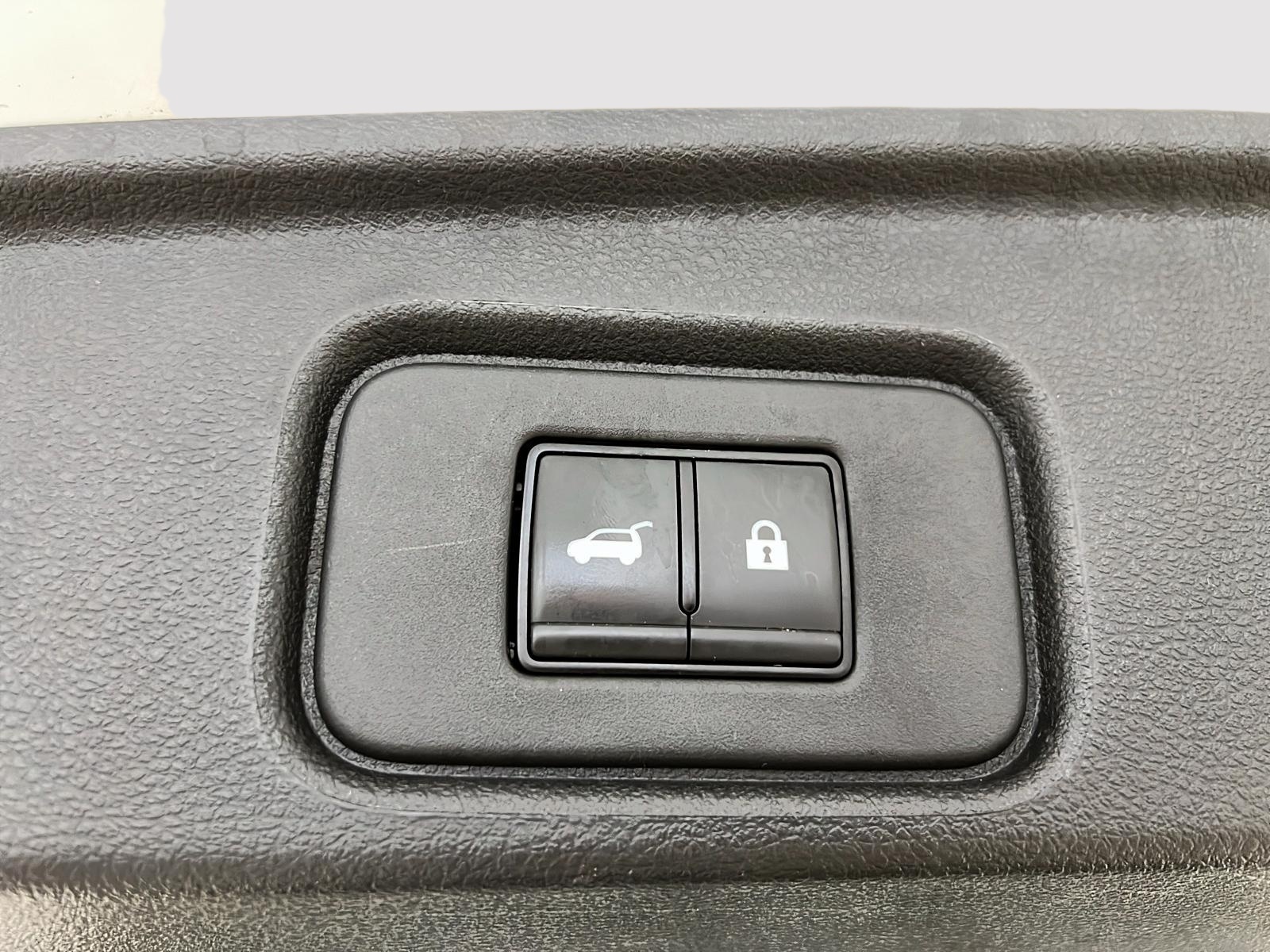 Nissan Pathfinder SV TOIT PANO 4RM 2024 - image #16