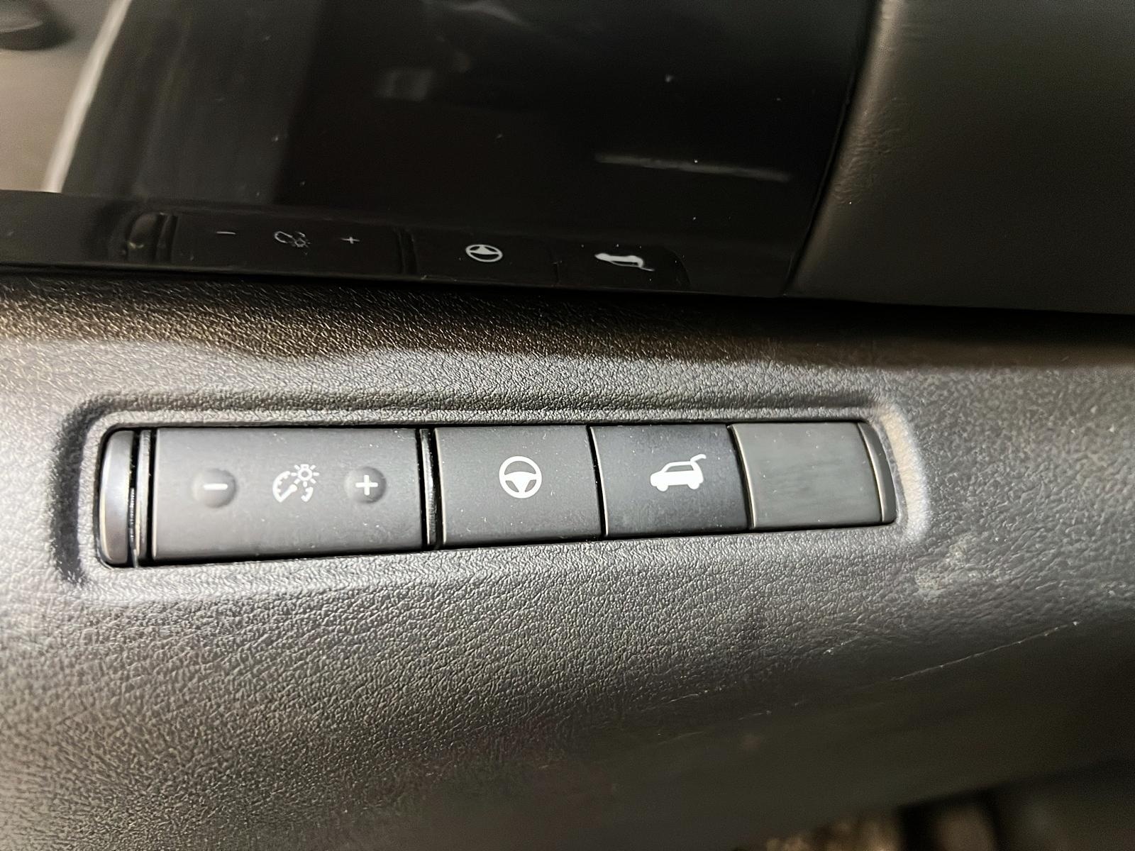 Nissan Pathfinder SV TOIT PANO 4RM 2024 - image #24