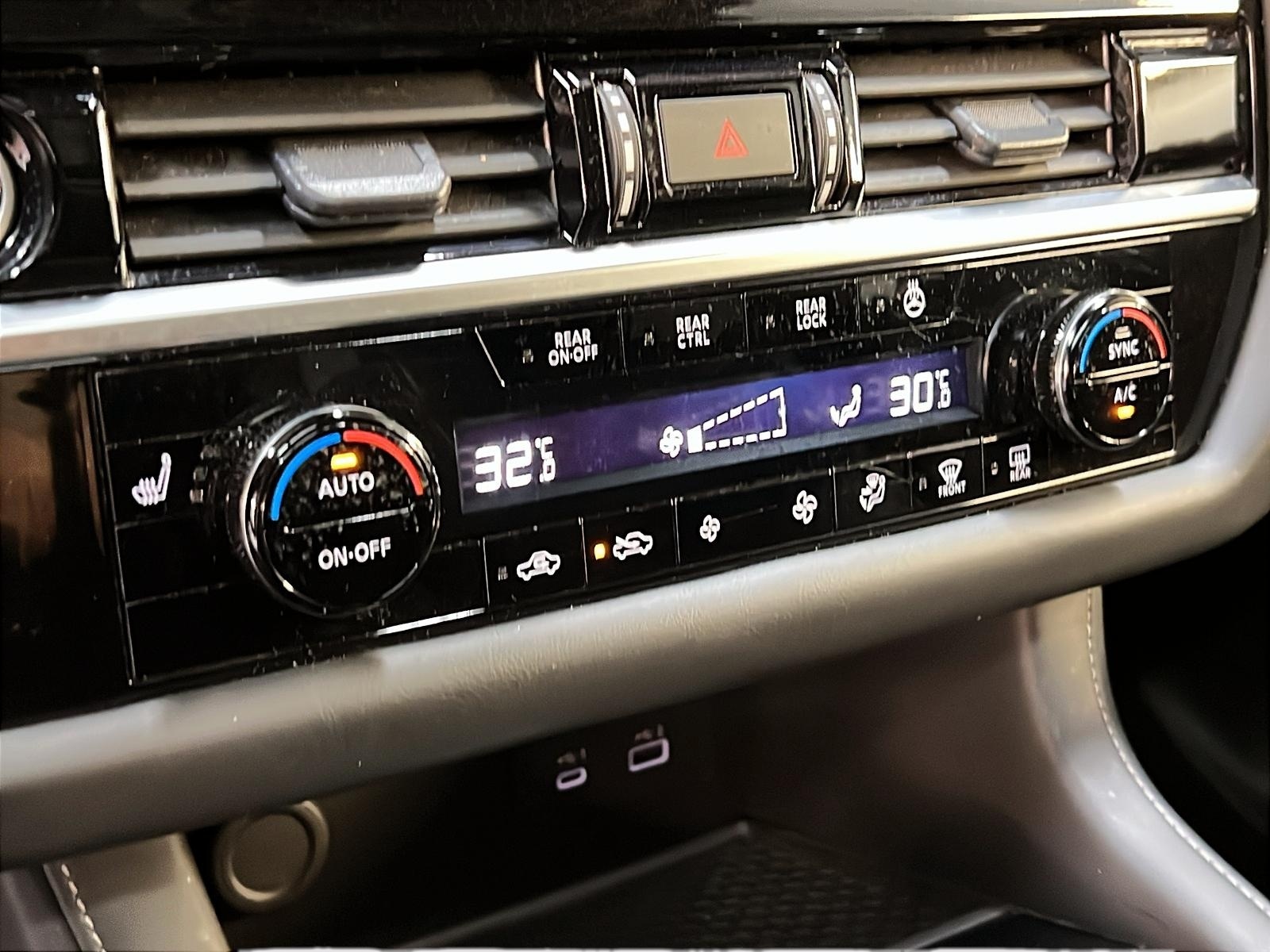 Nissan Pathfinder SV TOIT PANO 4RM 2024 - image #18