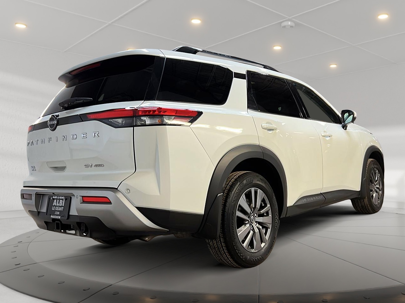 Nissan Pathfinder SV TOIT PANO 4RM 2024 - image #4