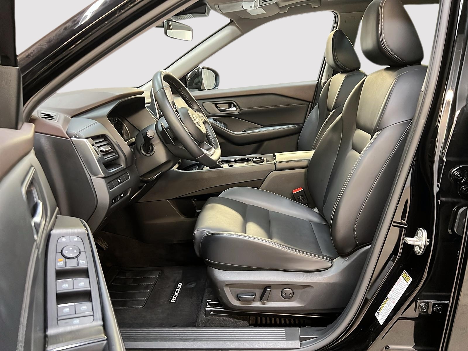 Nissan Rogue SV MIDNIGHT CUIR TOIT PANO 4RM 2023 — photo 7